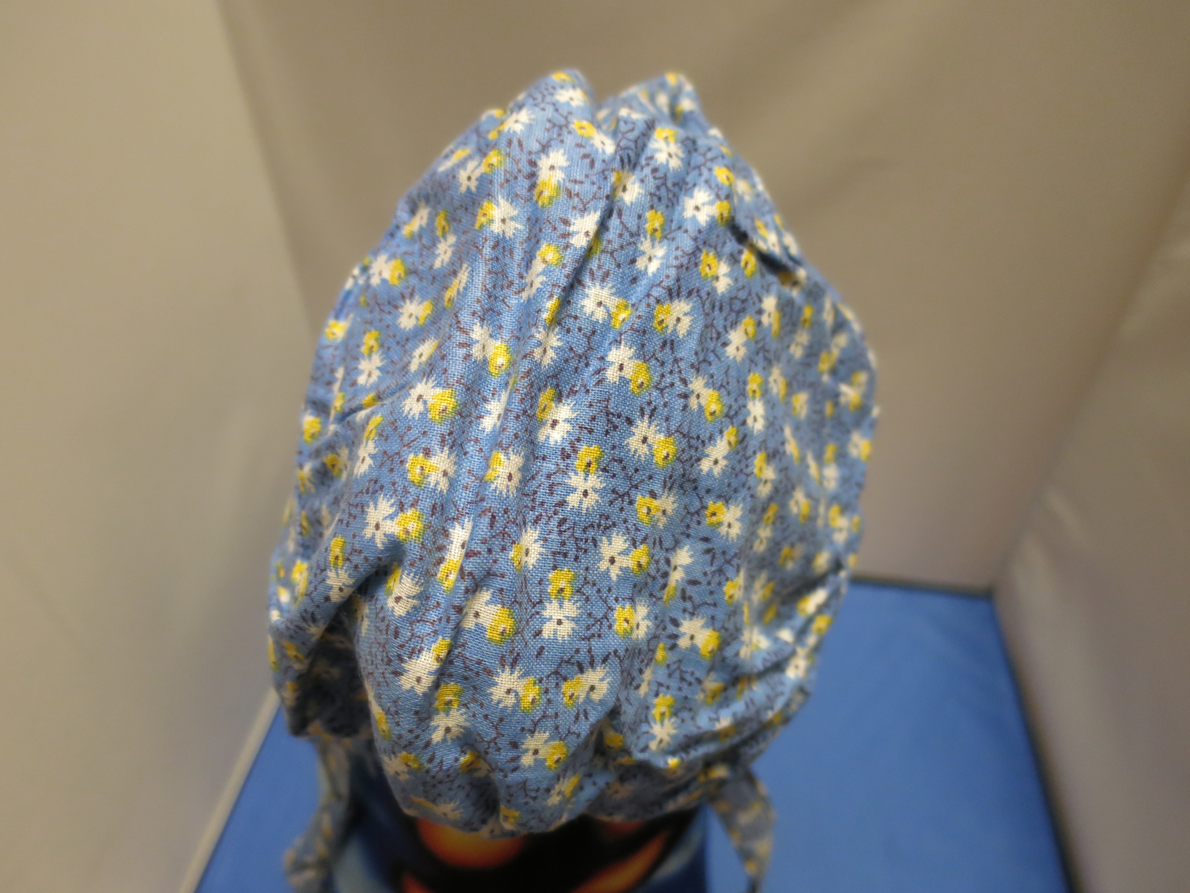 Calico Prairie Hat Bonnet PA Dutch Baby vintage 1970s