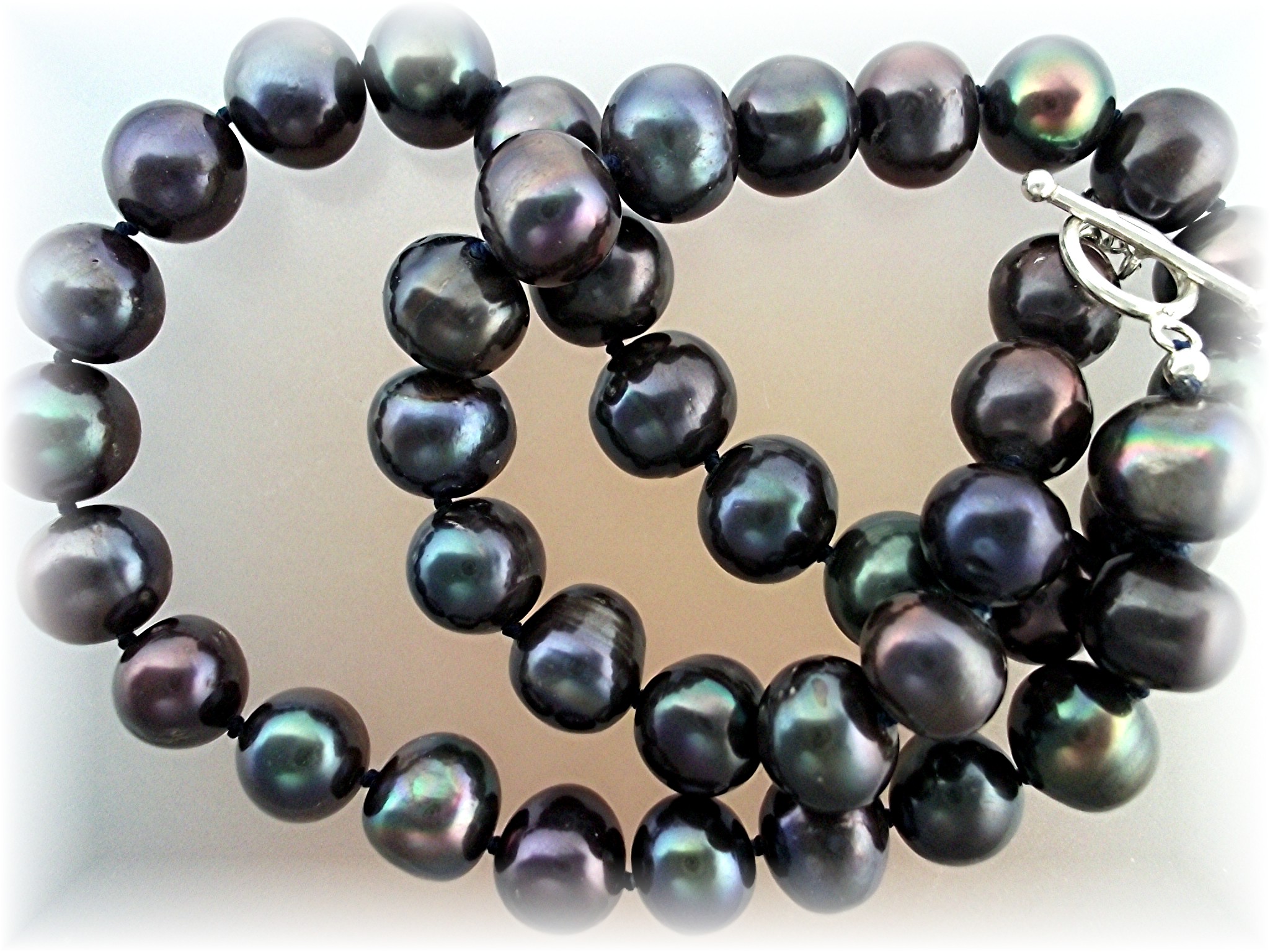 Necklace Black Freshwater Pearls Hand Knotted 9.3mm