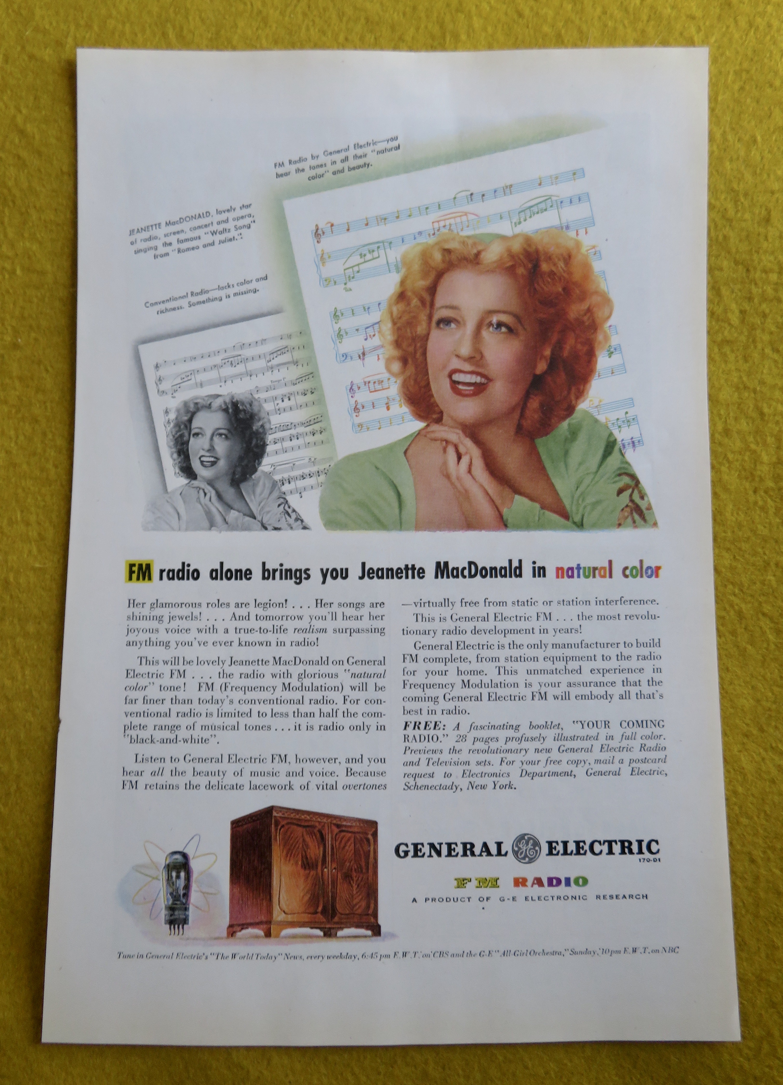 1945 General Electric FM Radio with Jeanette MacDonald