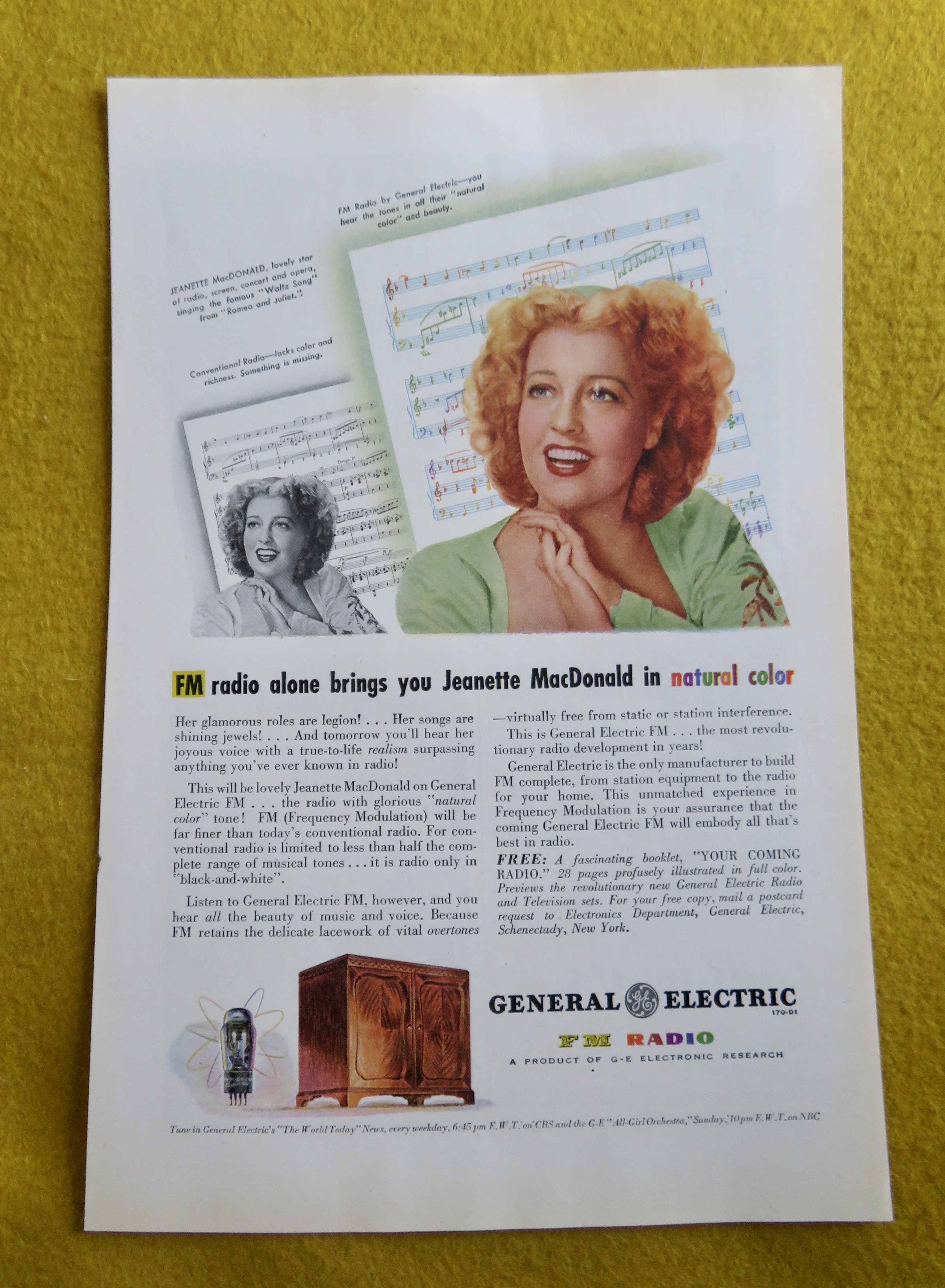 1945 General Electric FM Radio with Jeanette MacDonald