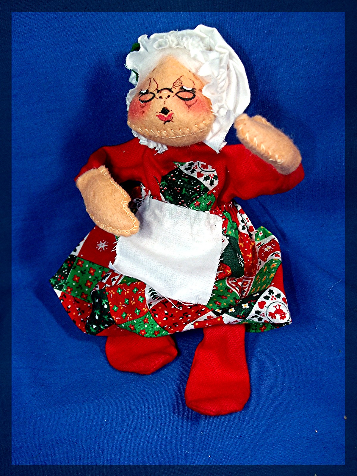 Annalee 1963 Christmas Mrs. Claus doll
