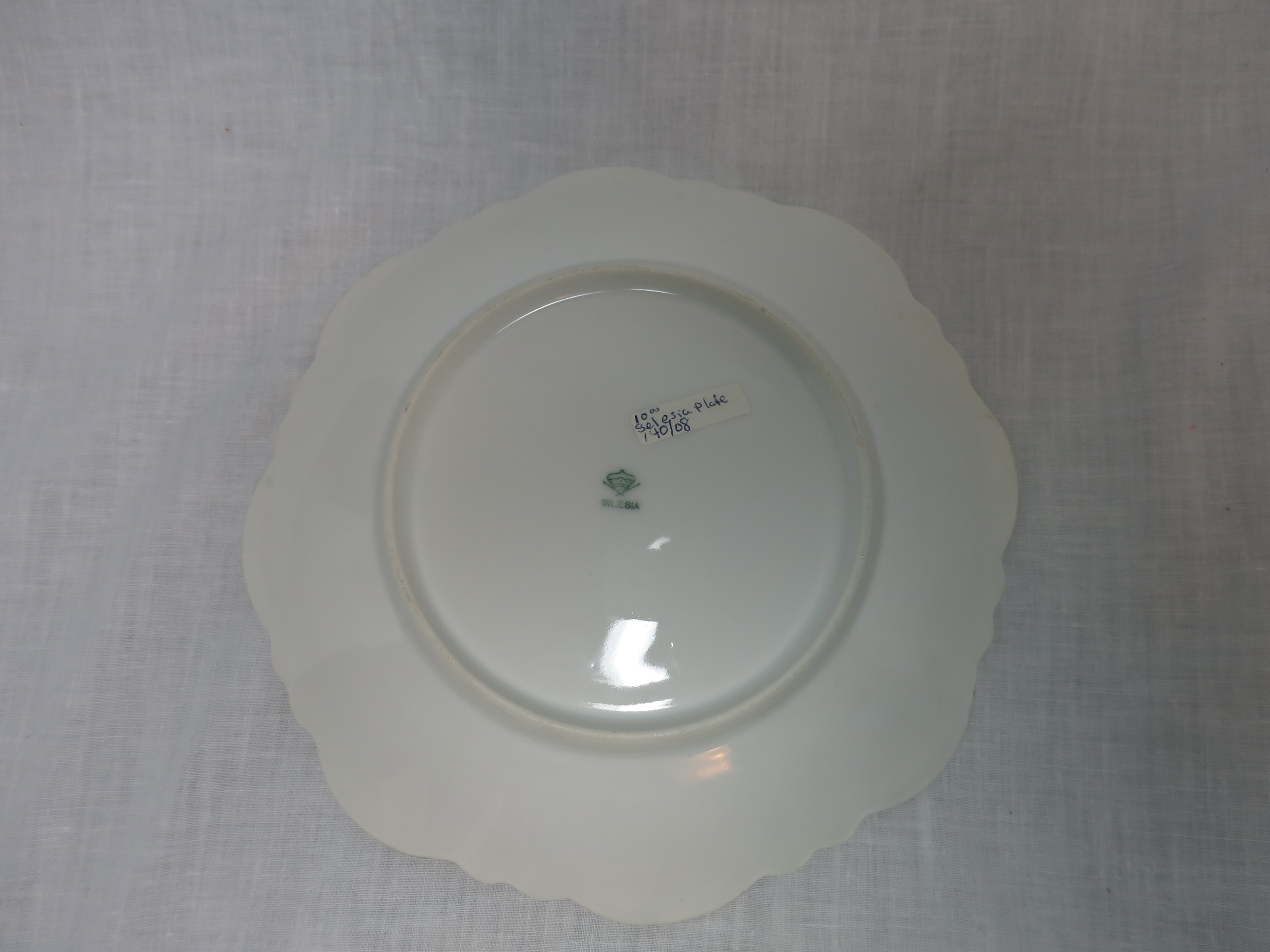 Selesia Germany Rose Plate Gold Trim 9 inch