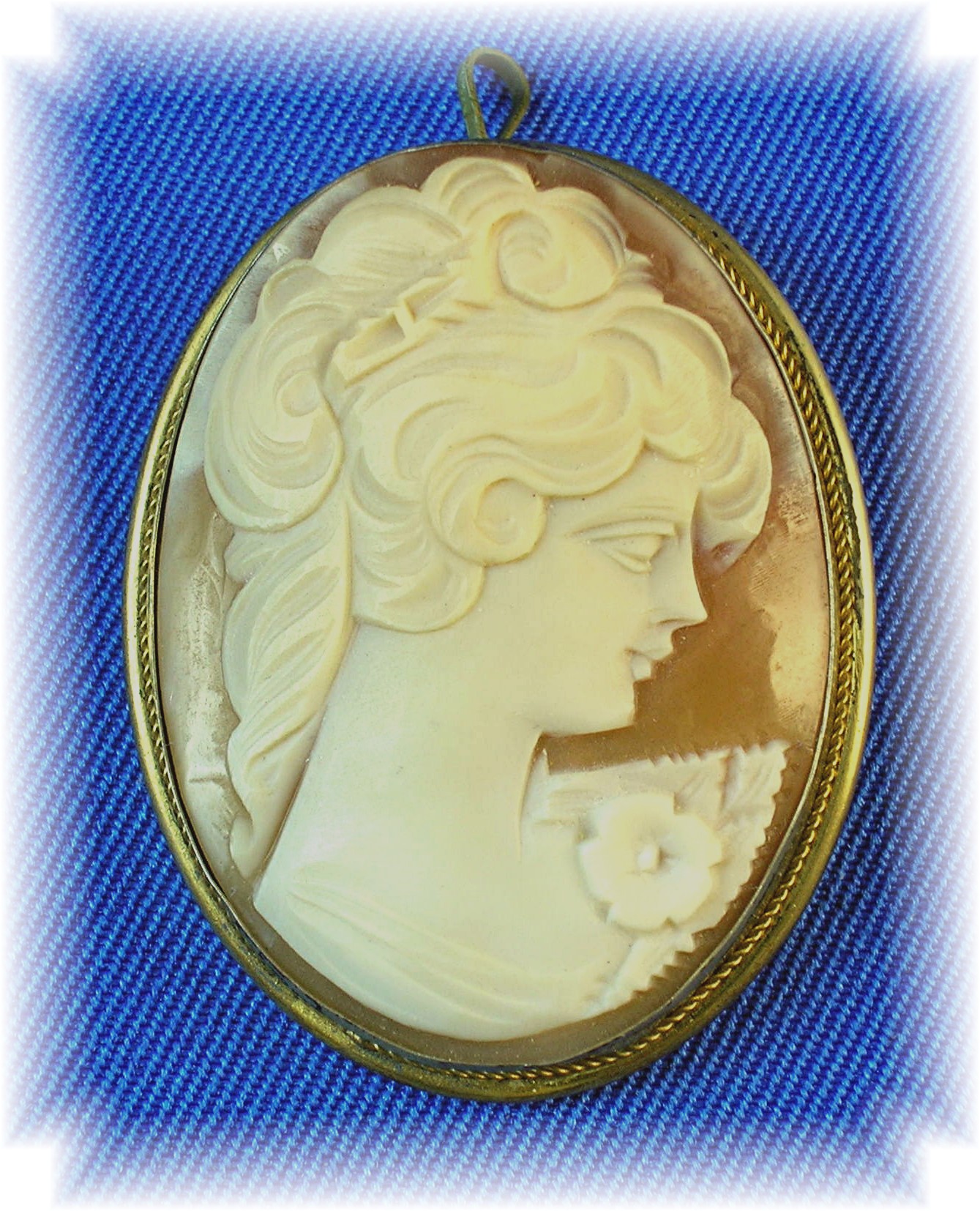 Brooch Signed Gold Over 800 Silver Cameo