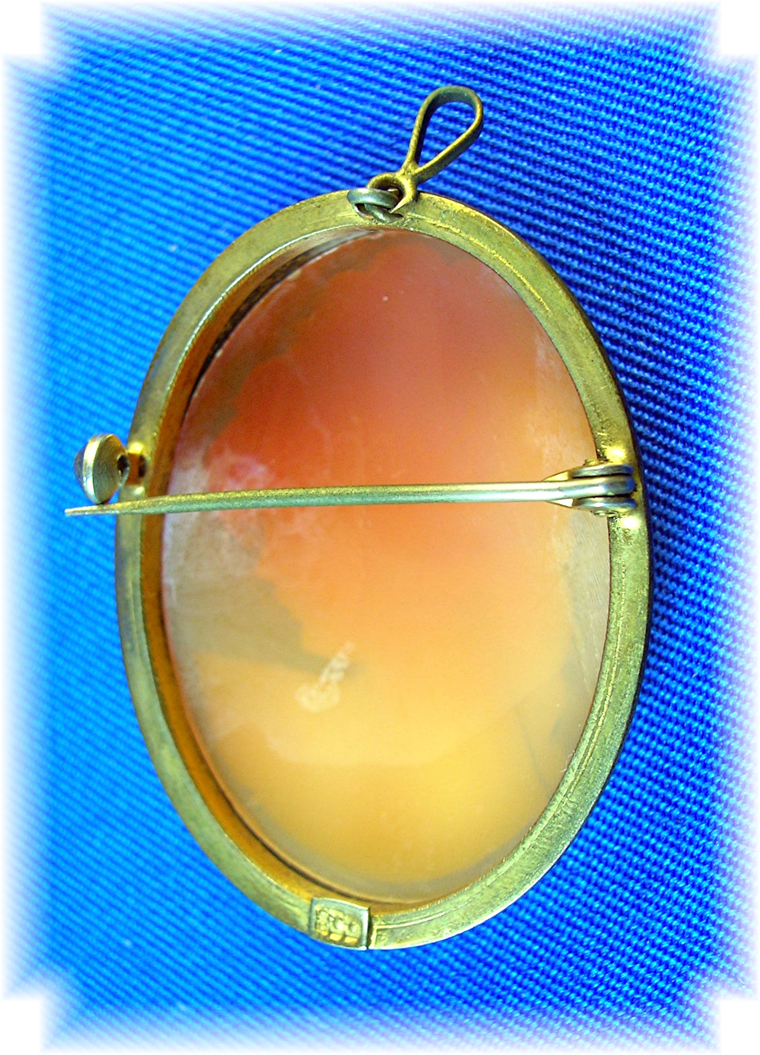 Brooch Signed Gold Over 800 Silver Cameo