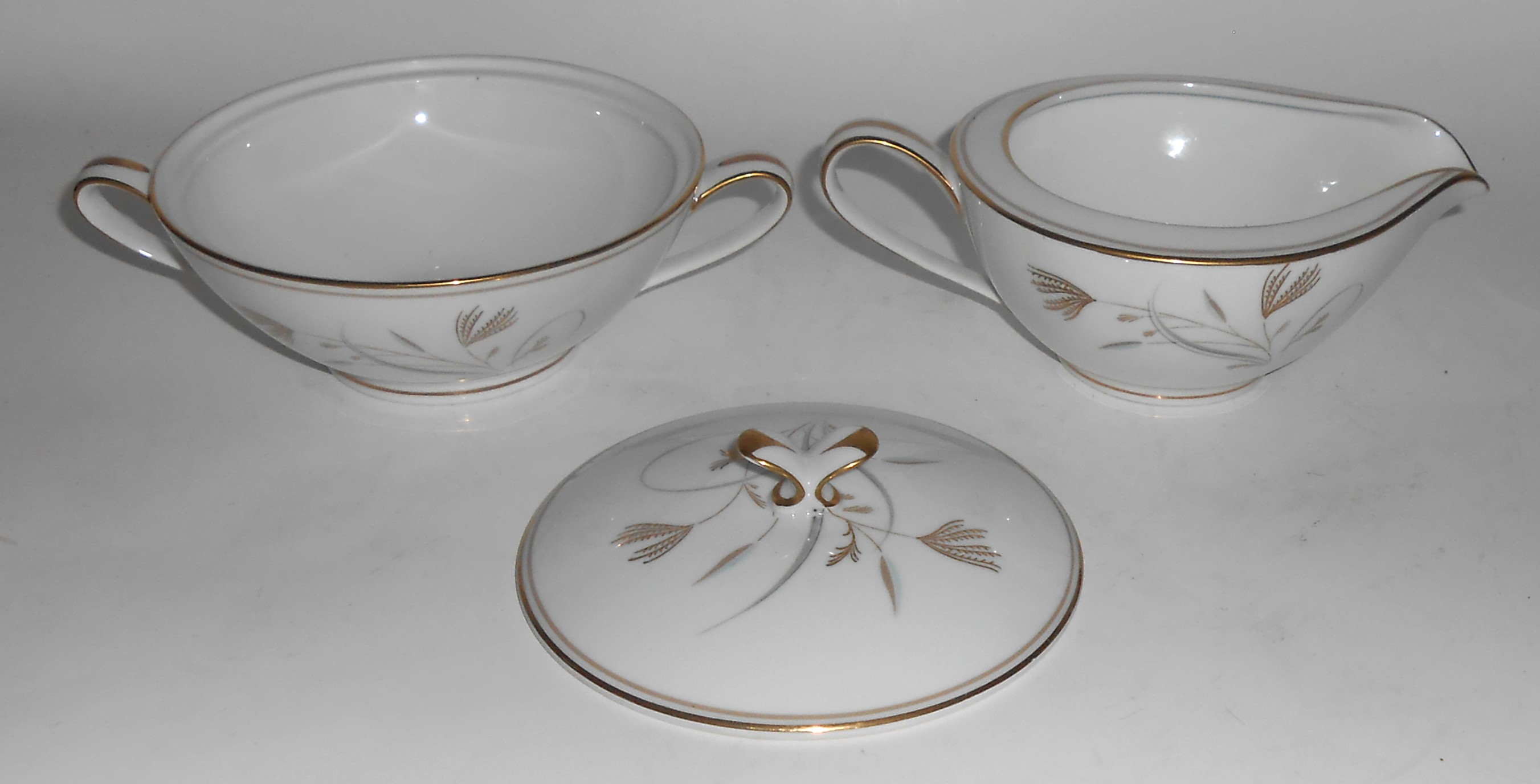 Noritake China Porcelain Laverne Gold Band Creamer & Su