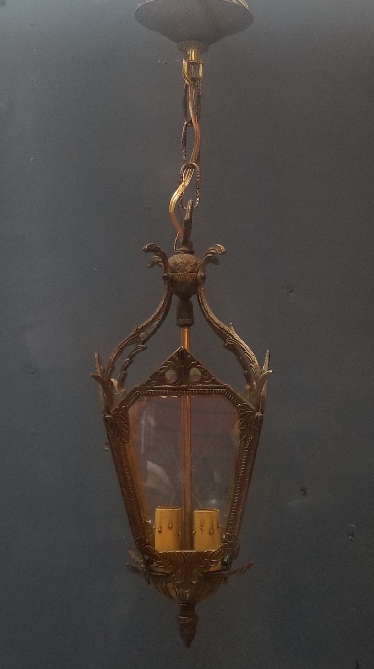 Old Pendant Hallway