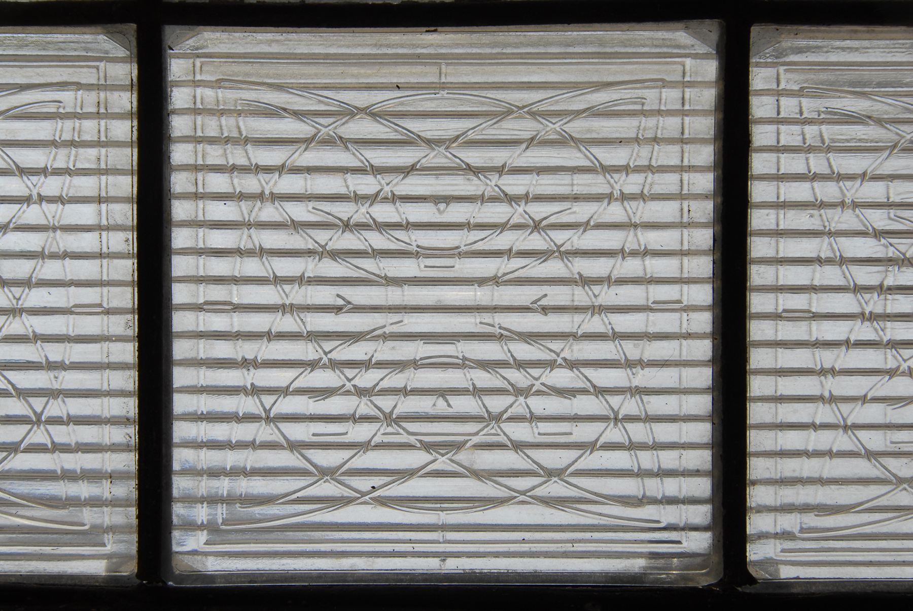 Luxfer Prism Glass By Frank Lloyd Wright
