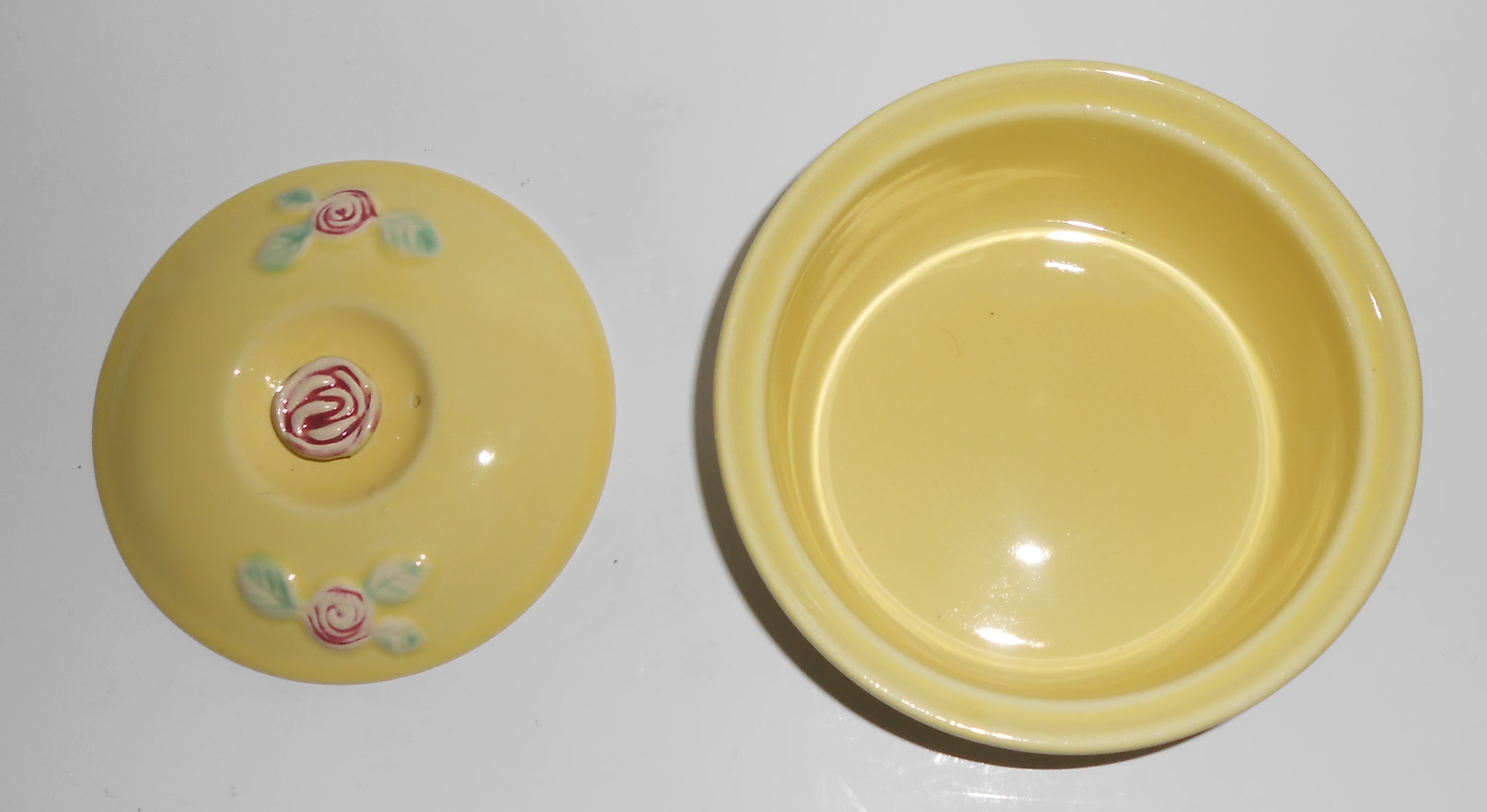 Coors Pottery Rosebud Early Yellow 1 Pint Straight Cass