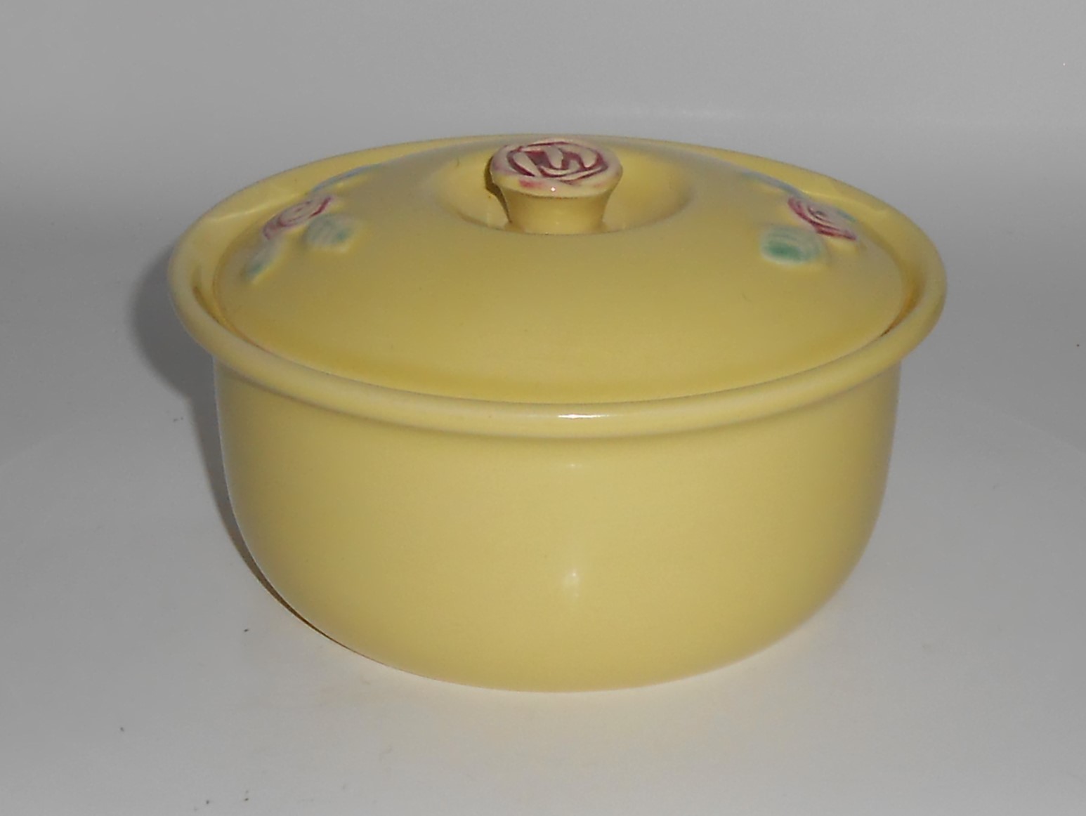 Coors Pottery Rosebud Early Yellow 1 Pint Straight Cass