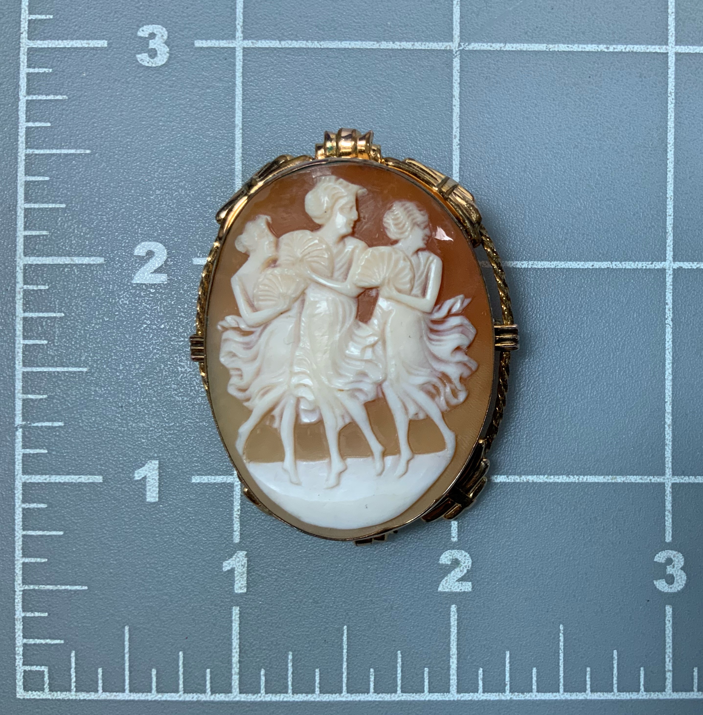 Cameo Carved 3 Graces in Gold Frame Brooch