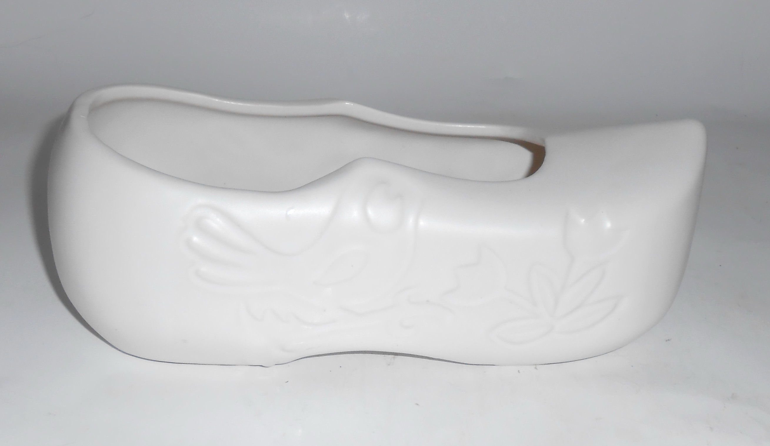 McCoy Pottery Floraline White Dutch Shoe Planter! MINT