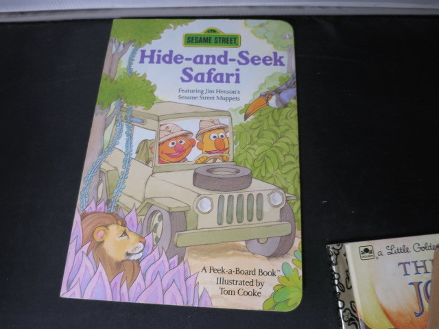 Sesame Street Hide and Seek Safari A Peek a Board Book