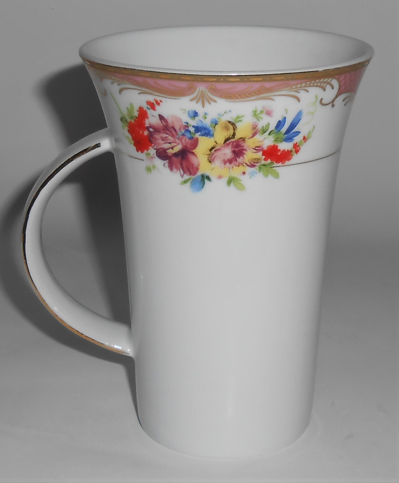 Pegasus Porcelain China Floral w/Gold Mug