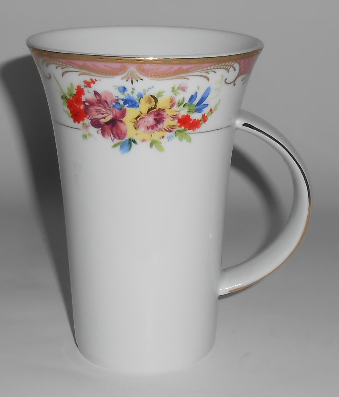 Pegasus Porcelain China Floral w/Gold Mug