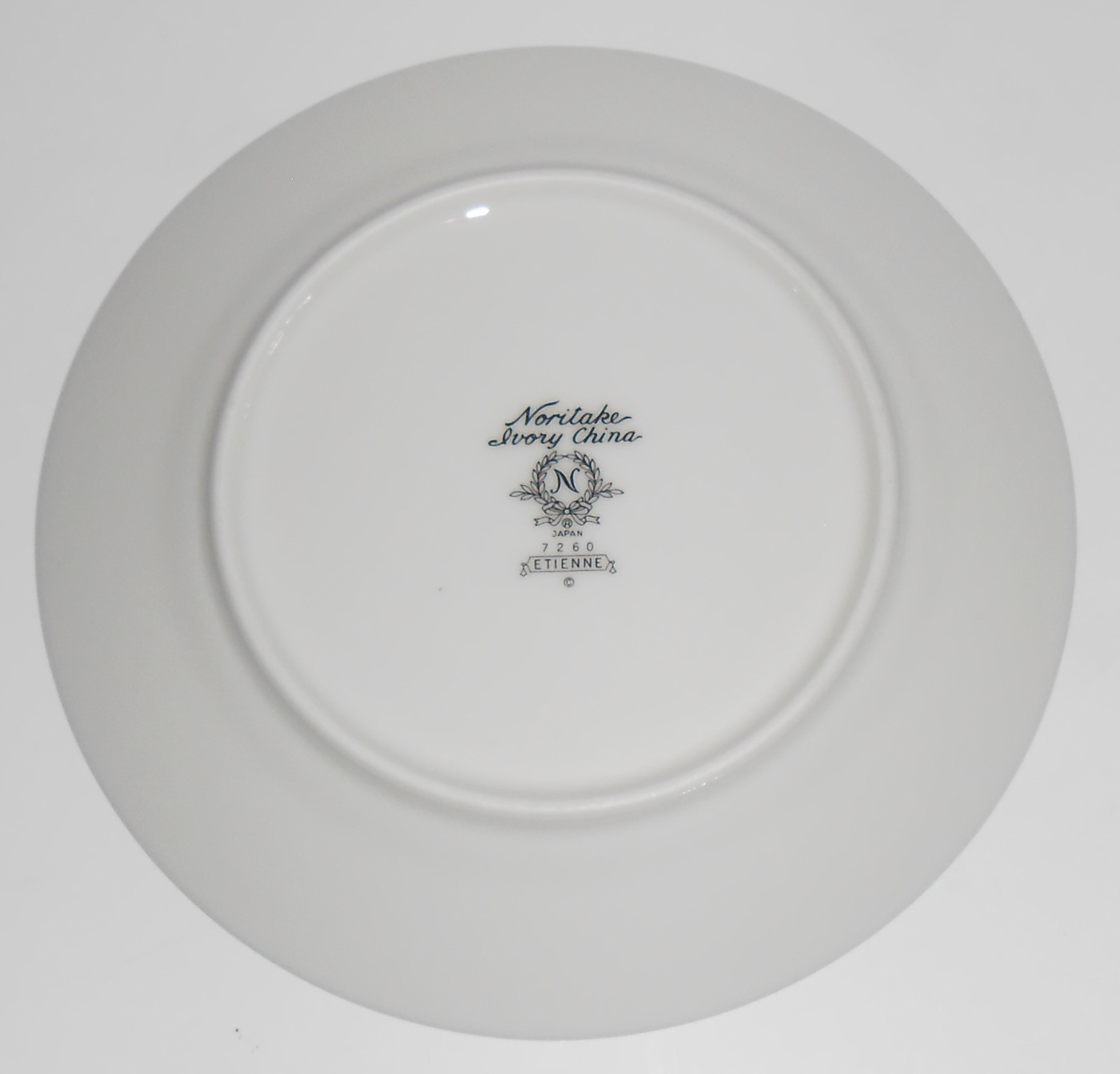 Noritake Ivory China Porcelain Etienne Bread Plate