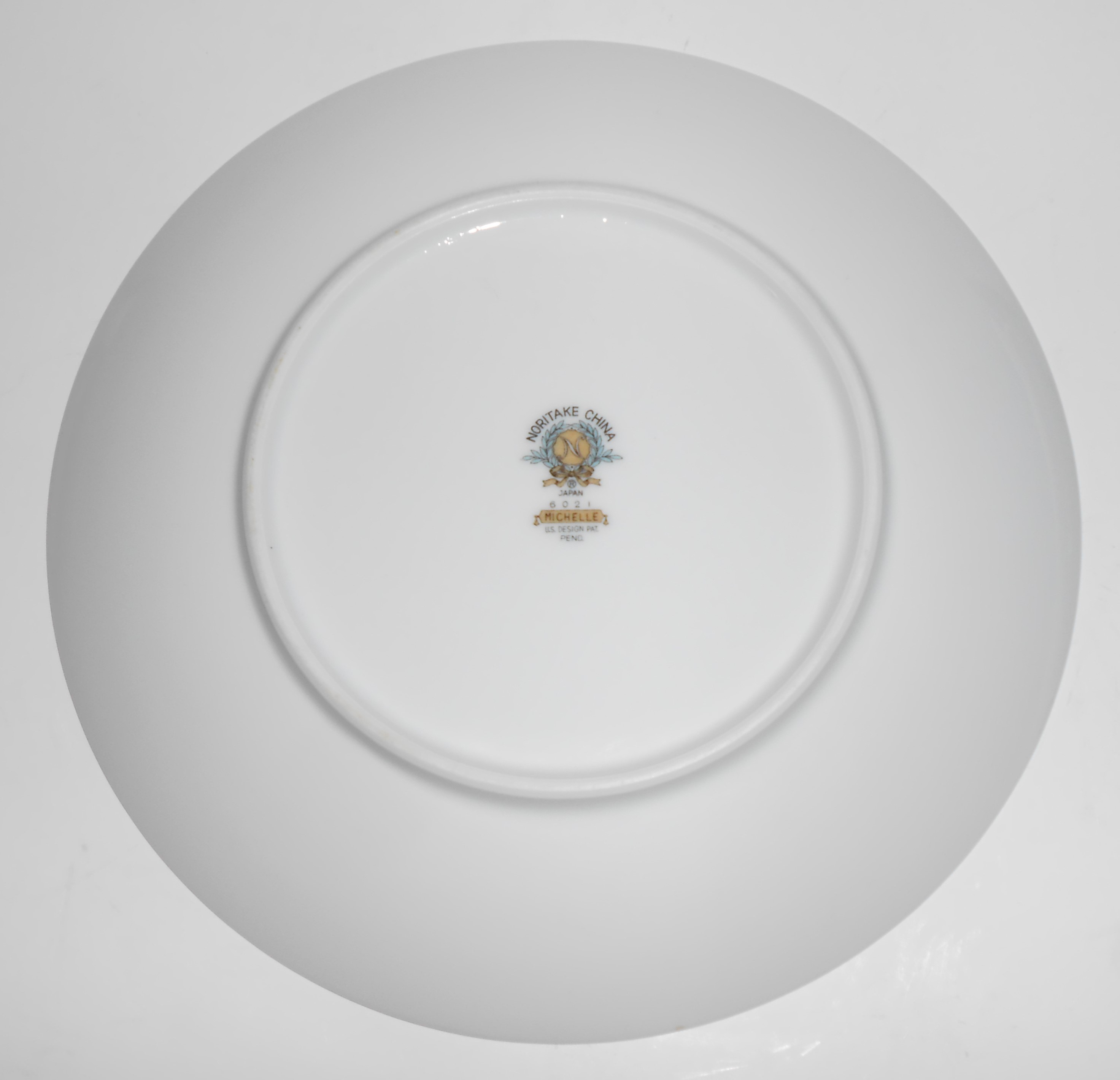 Noritake Porcelain China Michelle 6021 w/Gold Salad Pl