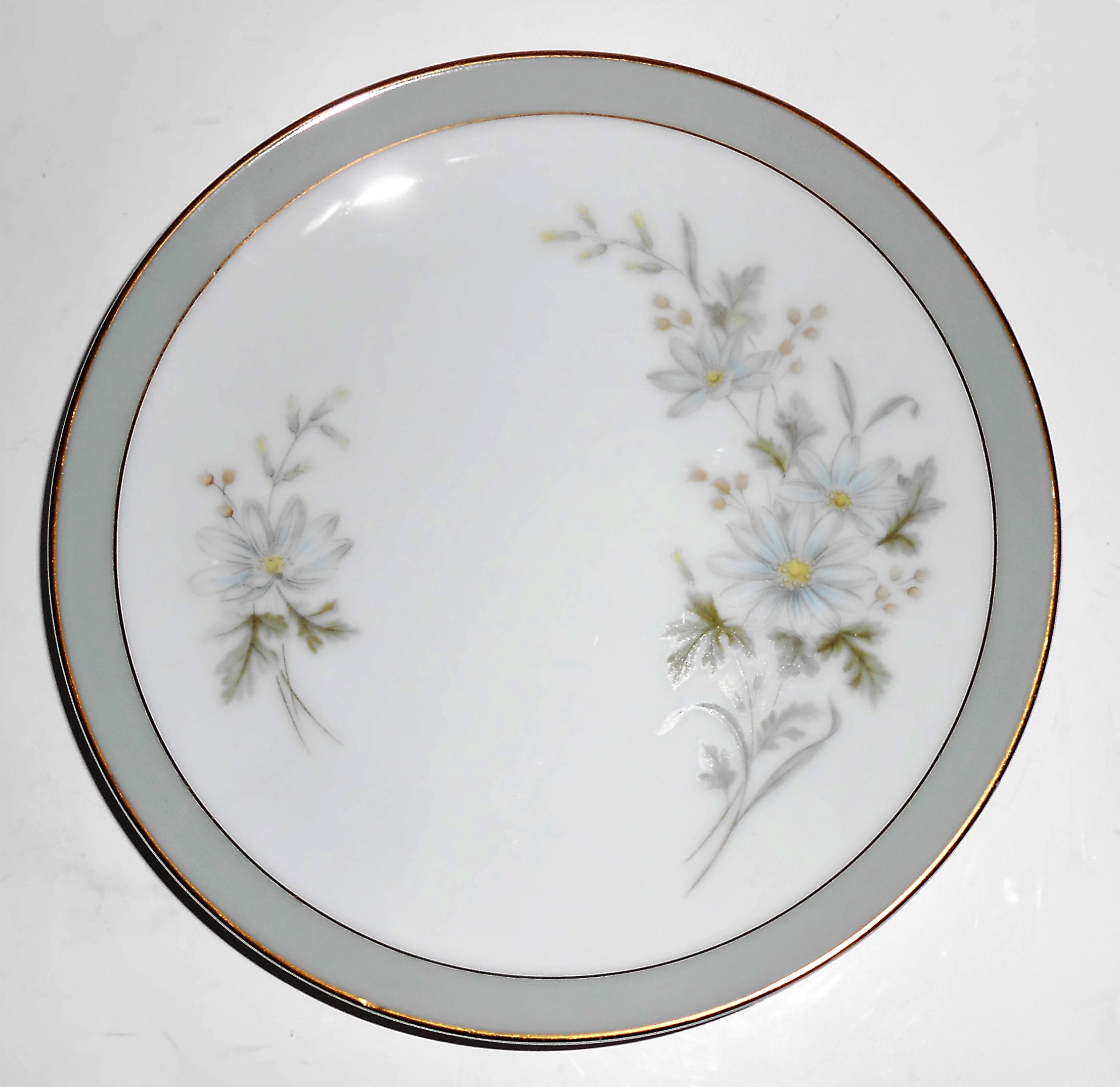 Noritake Porcelain China Michelle 6021 w/Gold Bread Pl