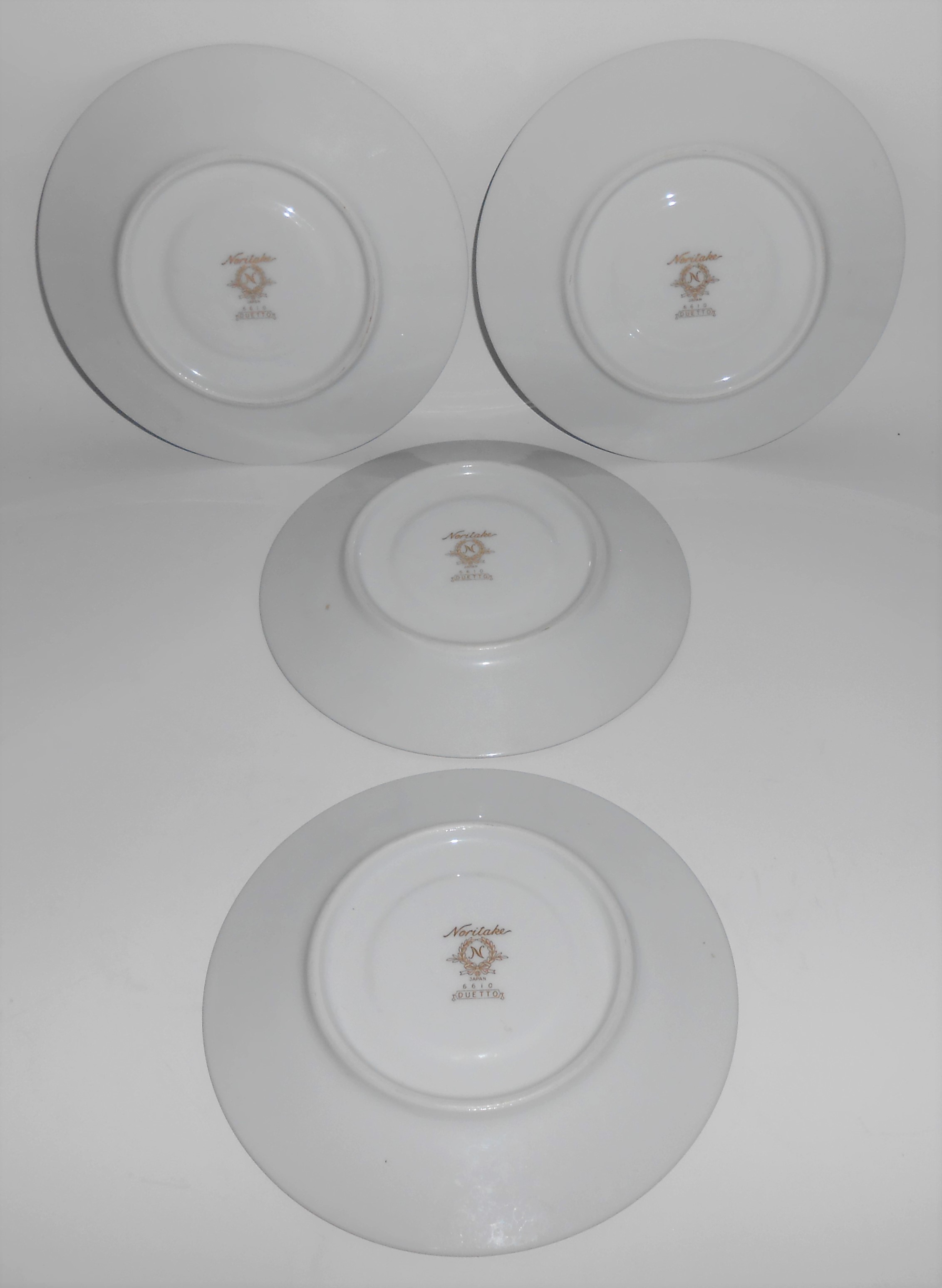 Noritake Porcelain China Duetto W/Gold Set/4 Saucers