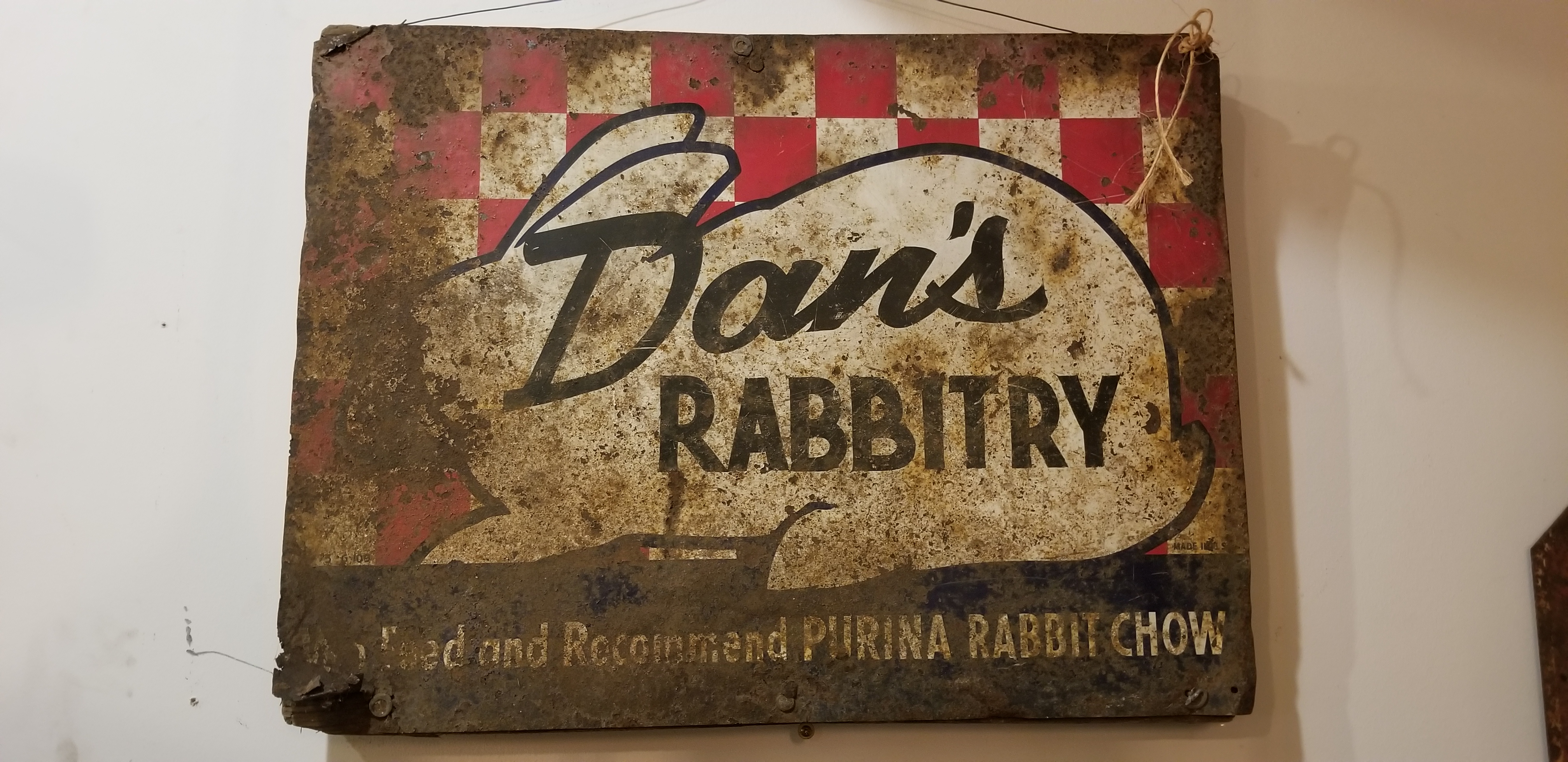 Rabitry Sign