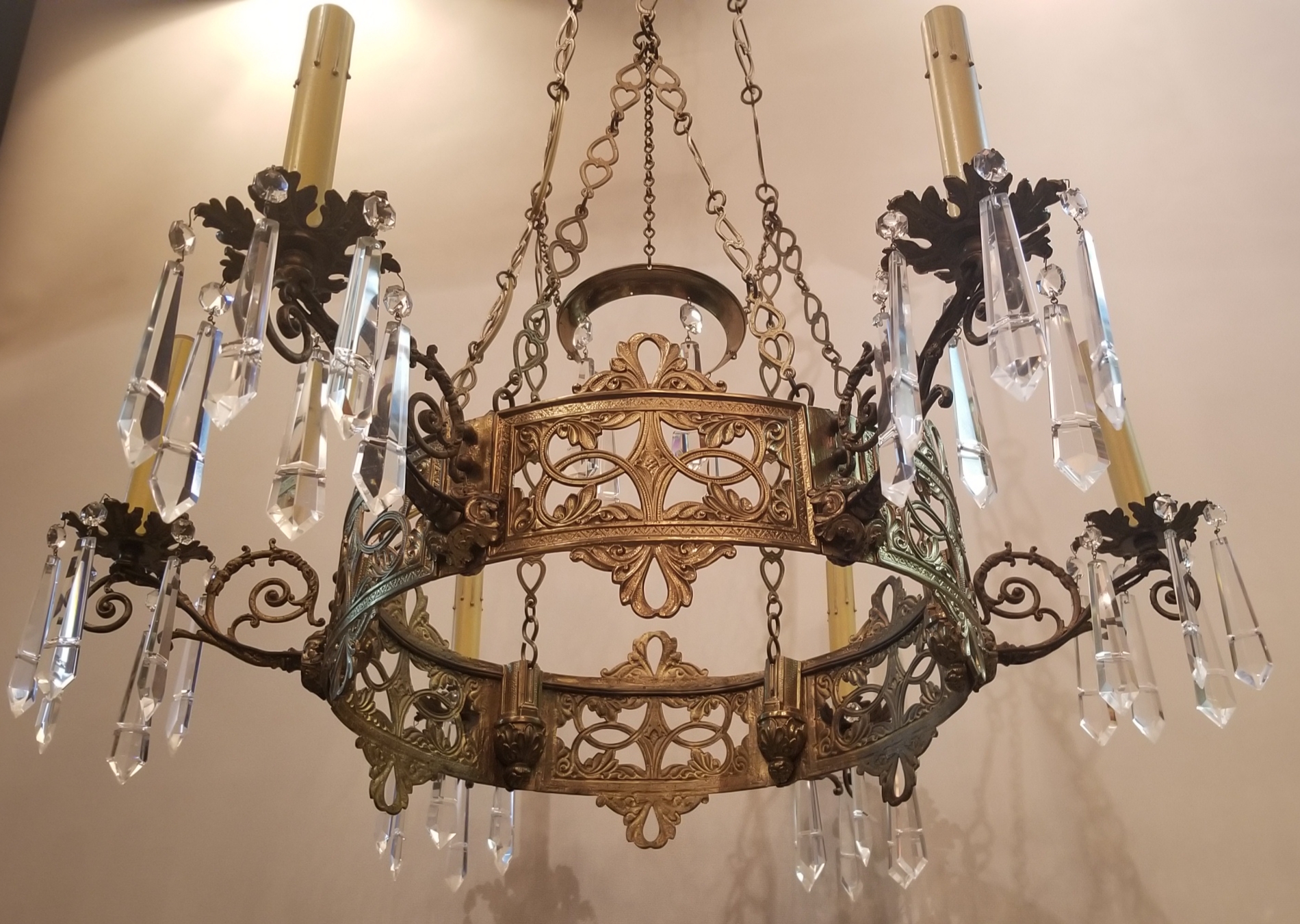 Formal crystal/brass fixture   #442