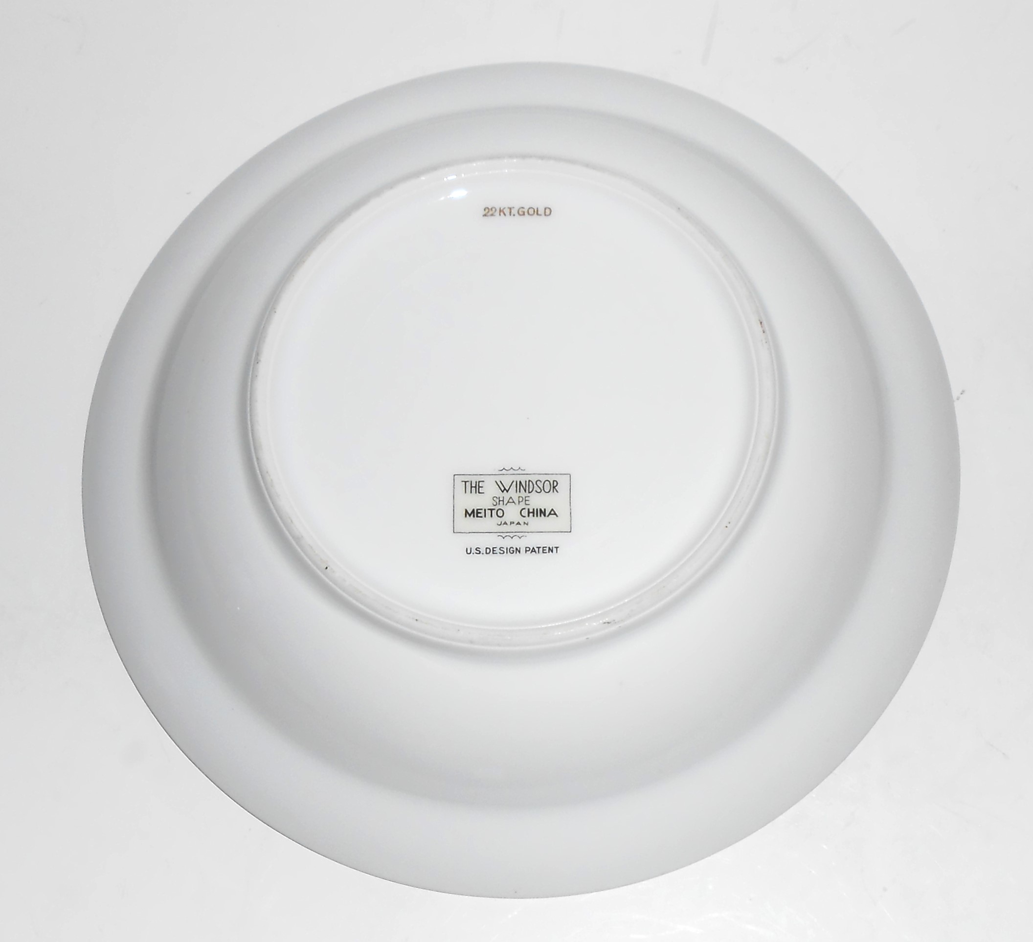 Meito China Porcelain Japan The Windsor w/Gold Rimmed S