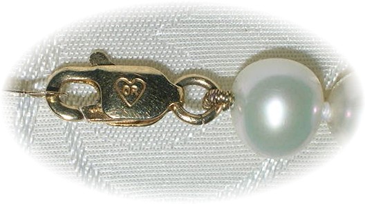 Pearl Necklace 14K Gold Clasp 18 Inch 6mm