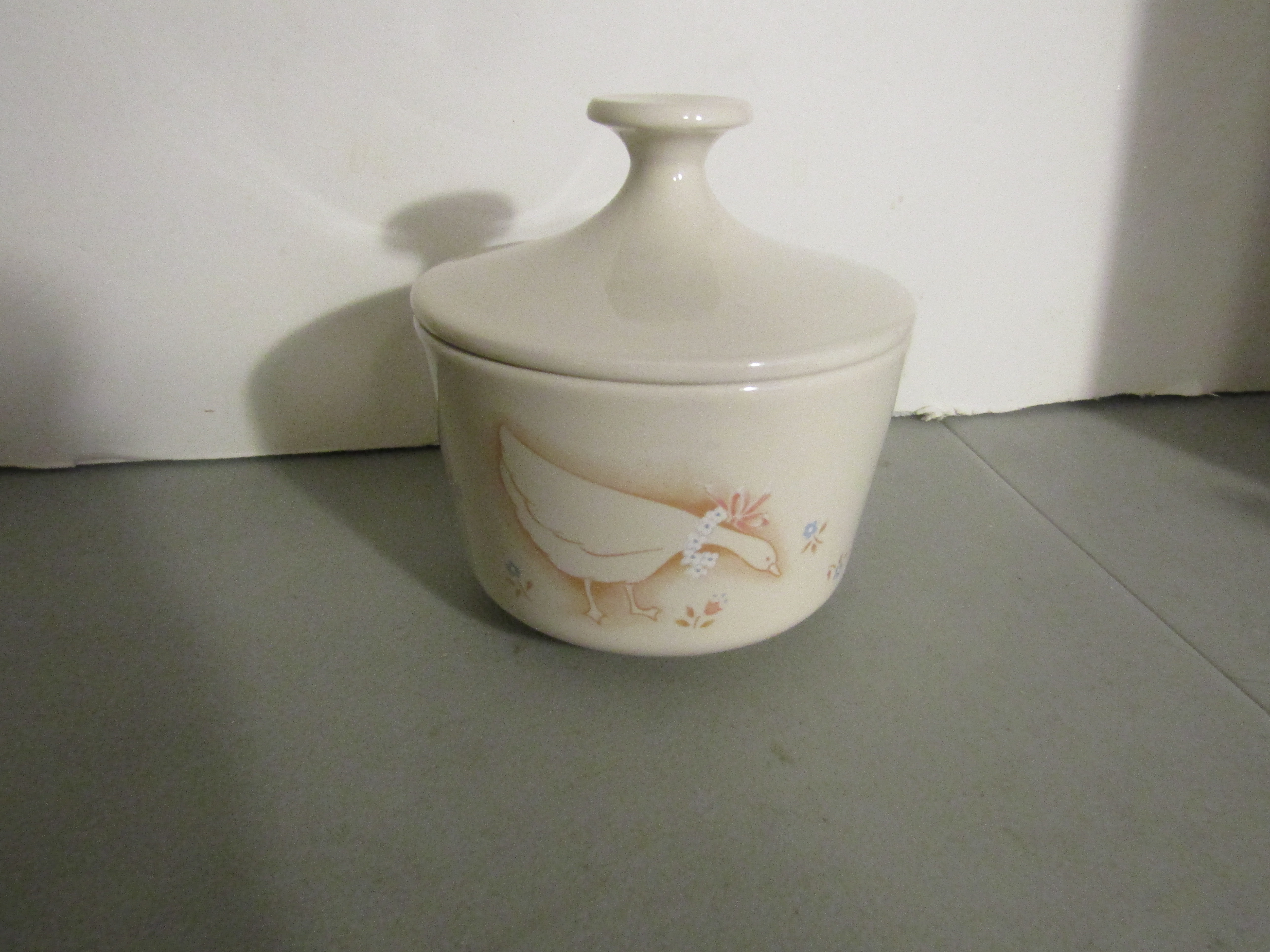 Corelle Country Promenade Covered Sugar Bowl