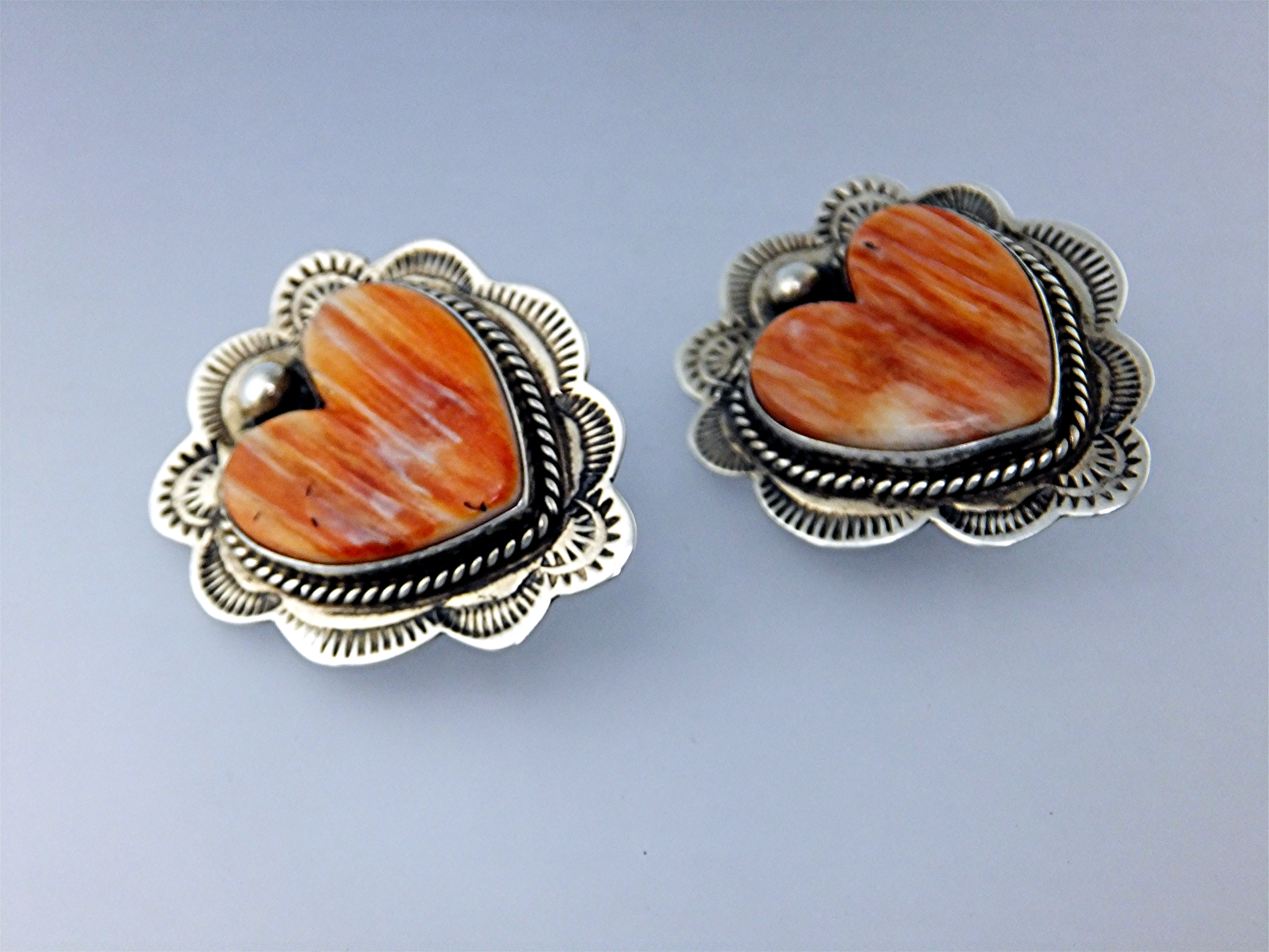 Native American SpinyOyster Sterling Silver Heart Clip