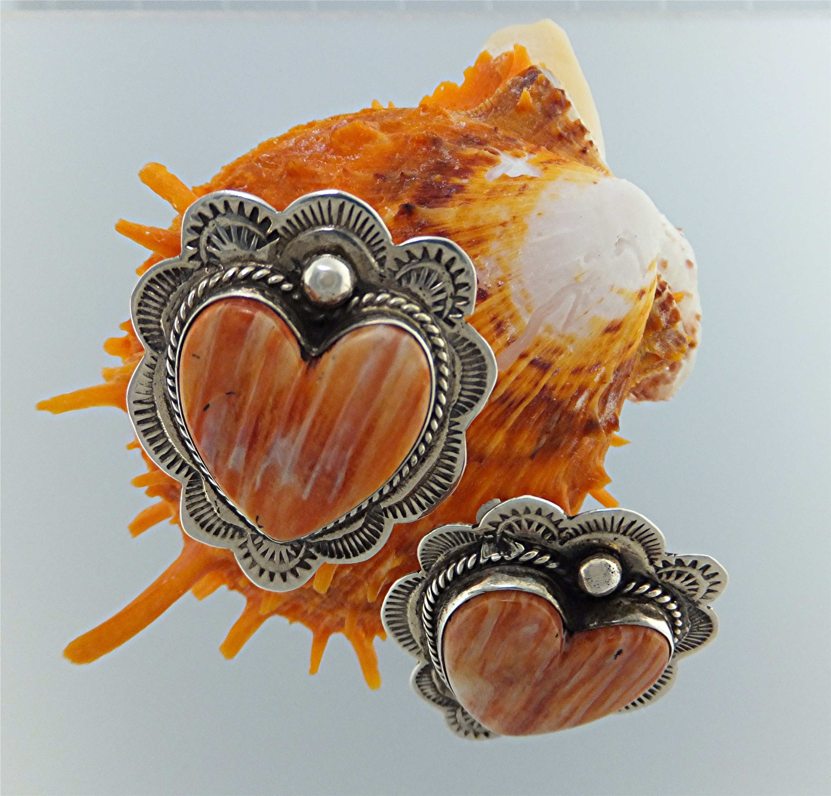 Native American SpinyOyster Sterling Silver Heart Clip