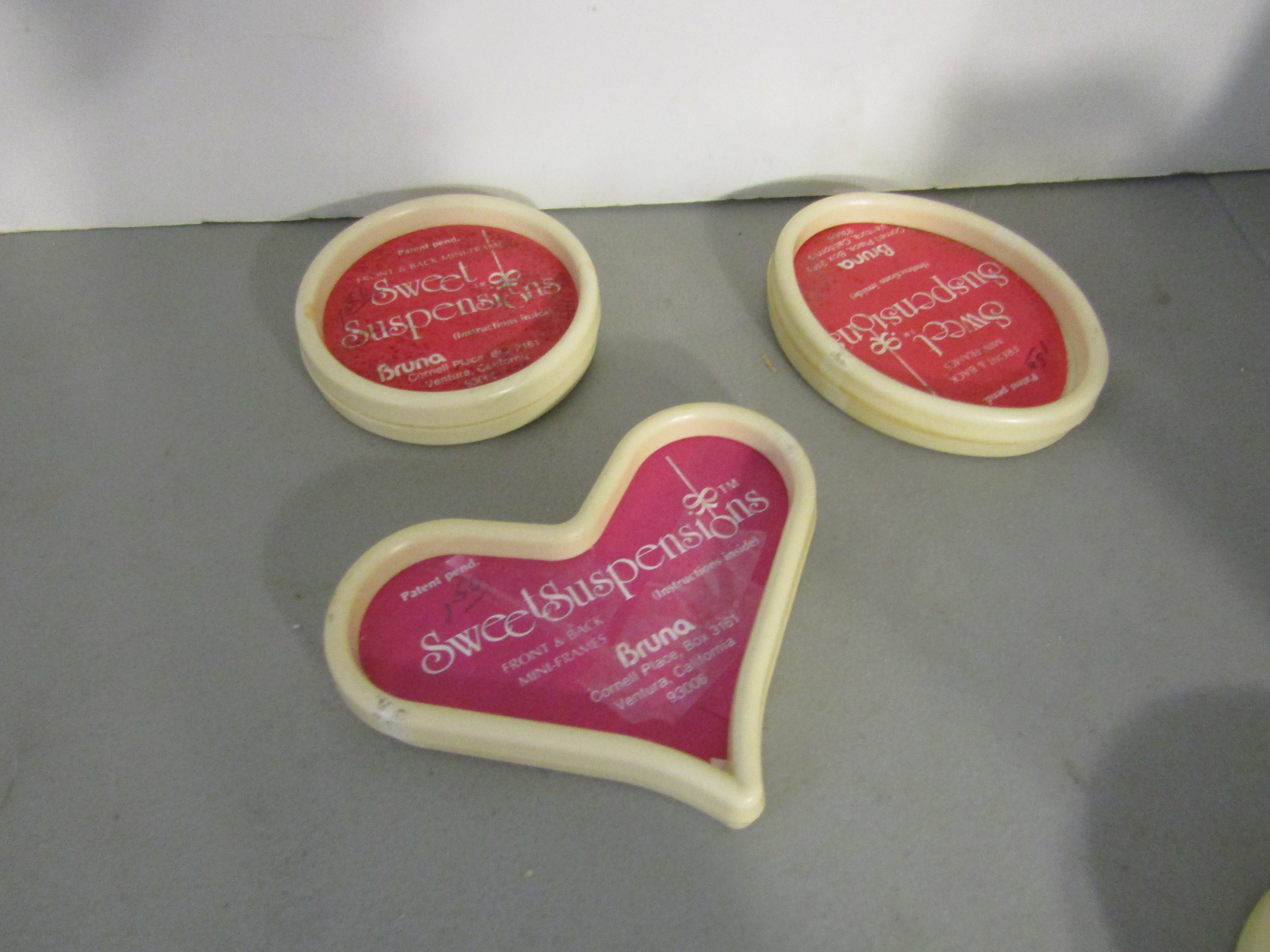 Vintage Sweet Suspensions Mini-Frames 3-Piece Set