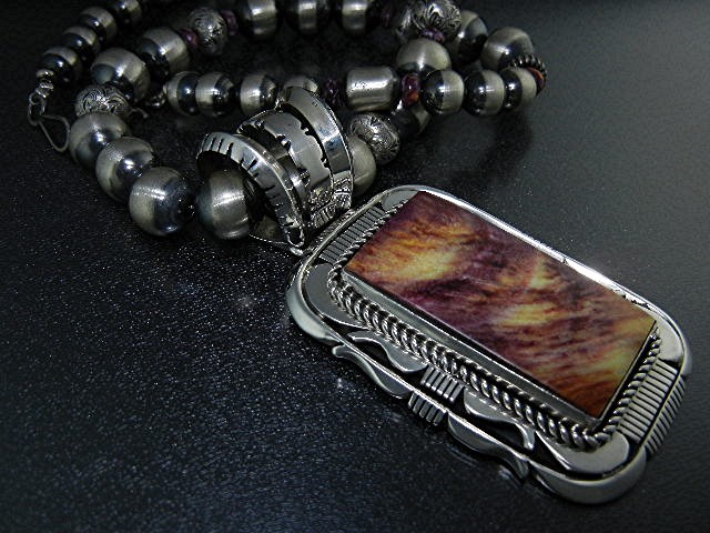 Navajo Sterling Silver Spiny Oyster Russell Sam Necklac