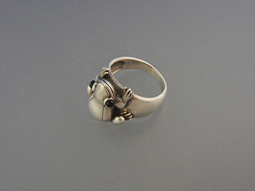 Ring Sterling Silver Frog Onyx Eyes Signed S.E