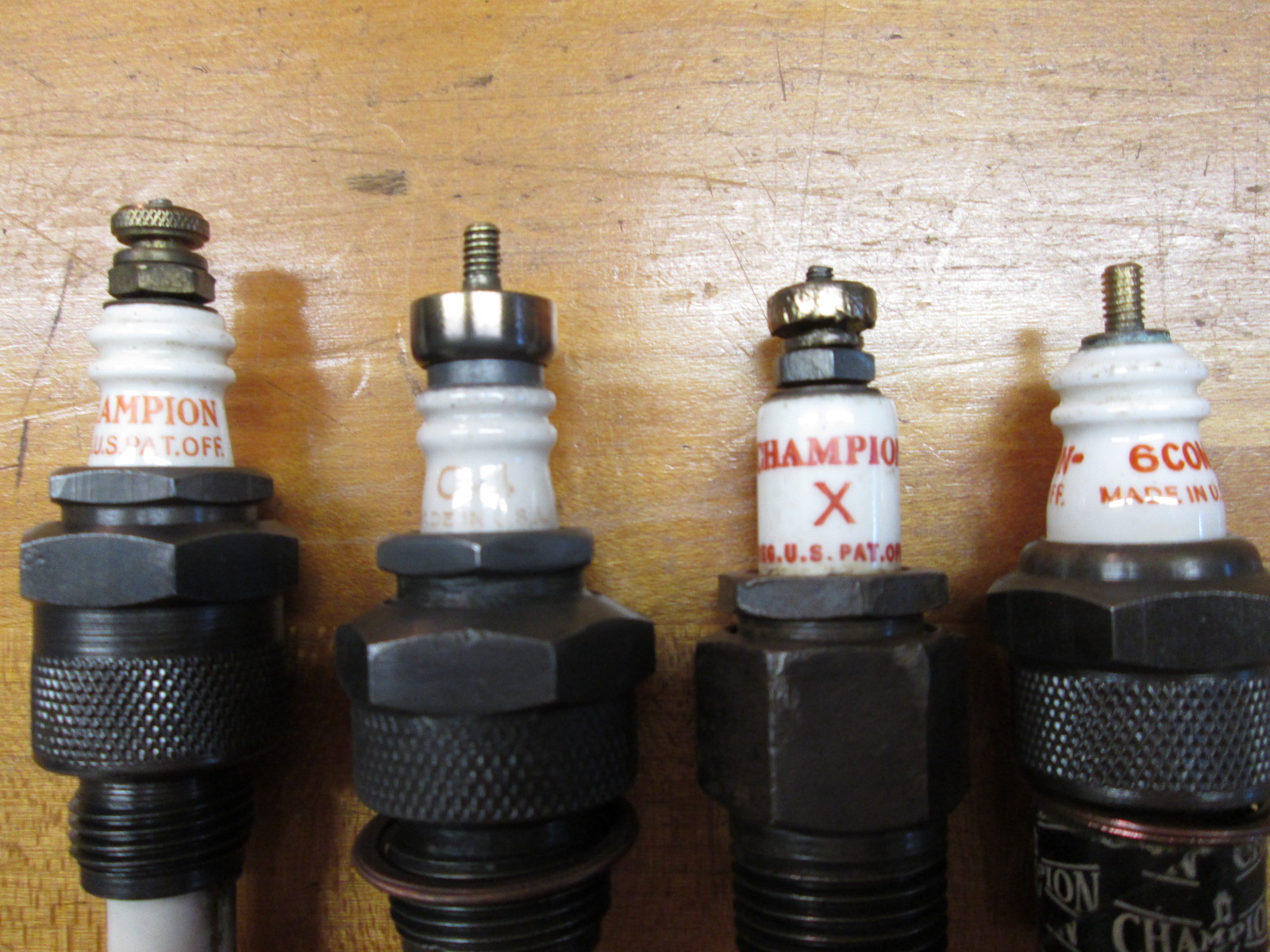 Spark Plugs Vintage CHAMPION Lot of 4
