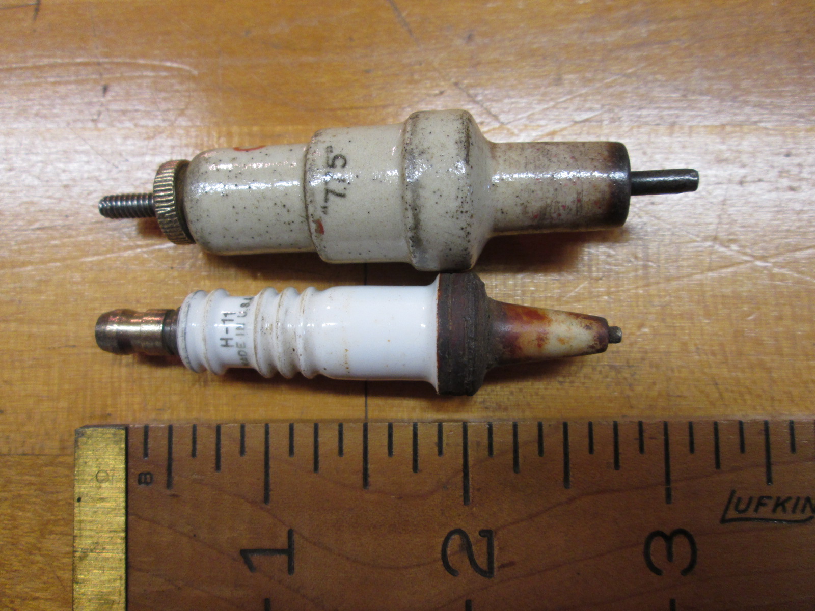 Spark Plugs Vintage Cupples Champion