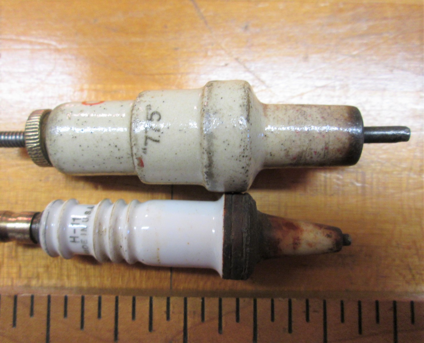Spark Plugs Vintage Cupples Champion