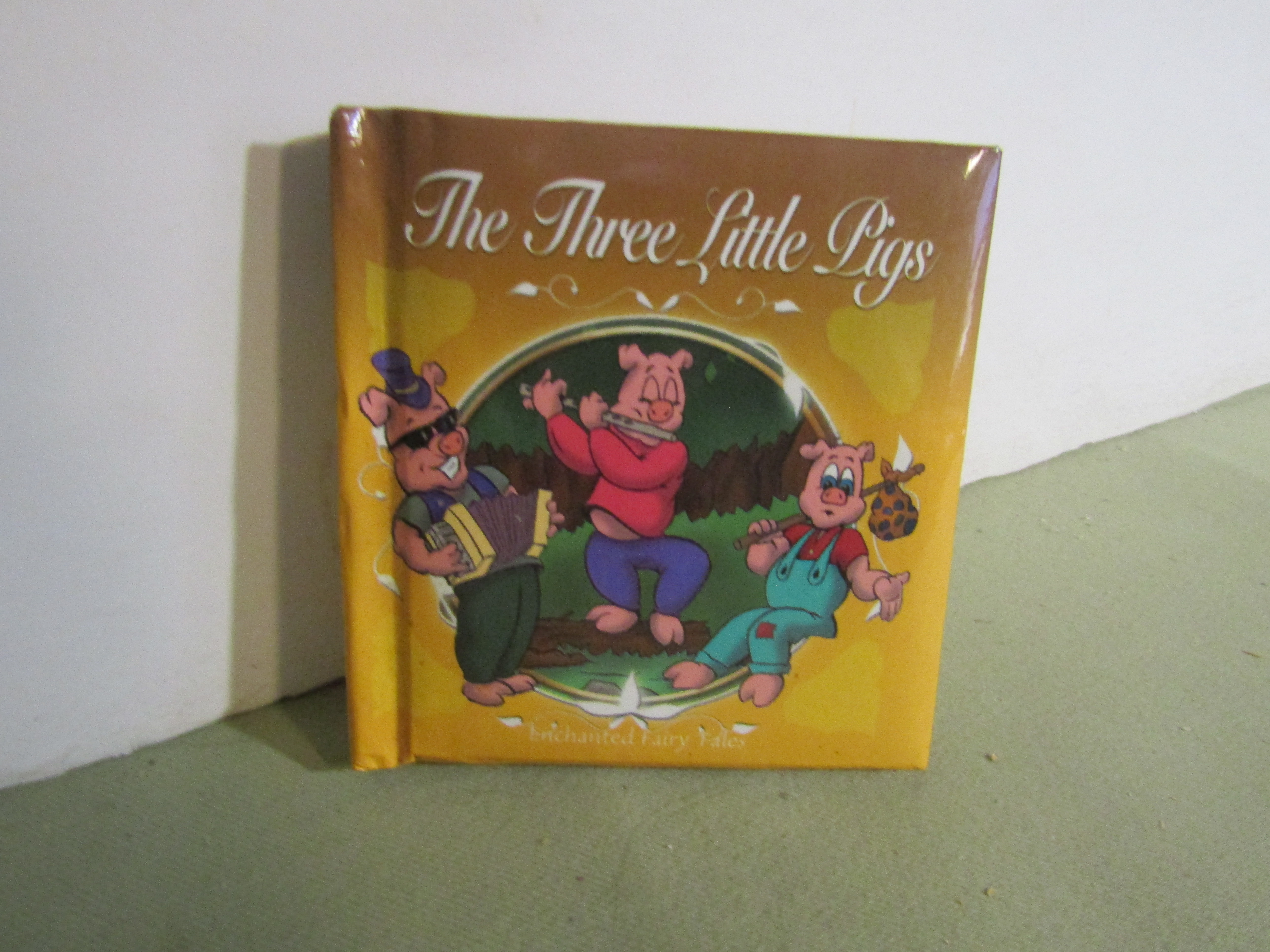 Vintage Miniature Book the Three Little Pigs
