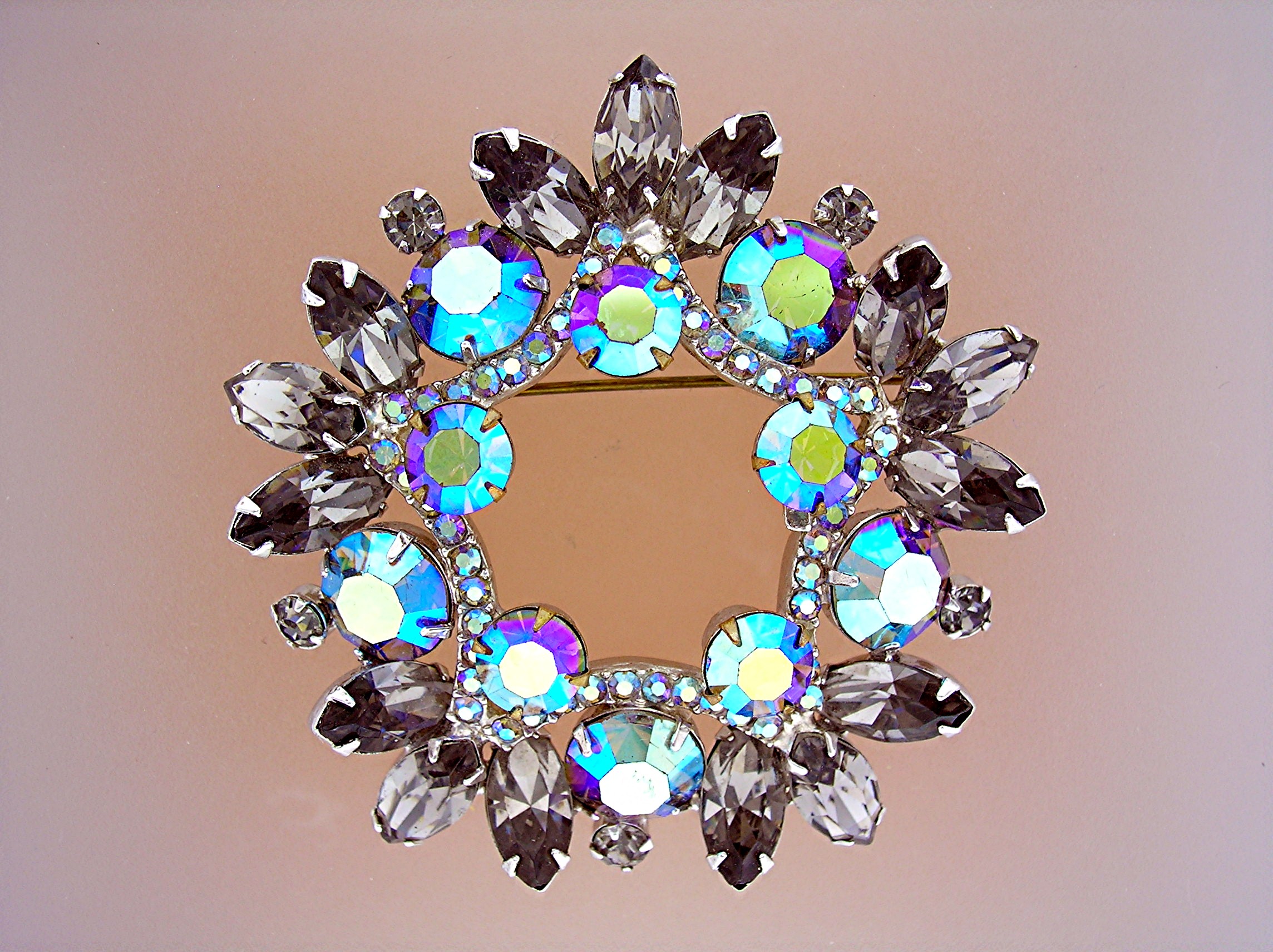 Silver Pink Grey Blue Crystal Claw Set Brooch