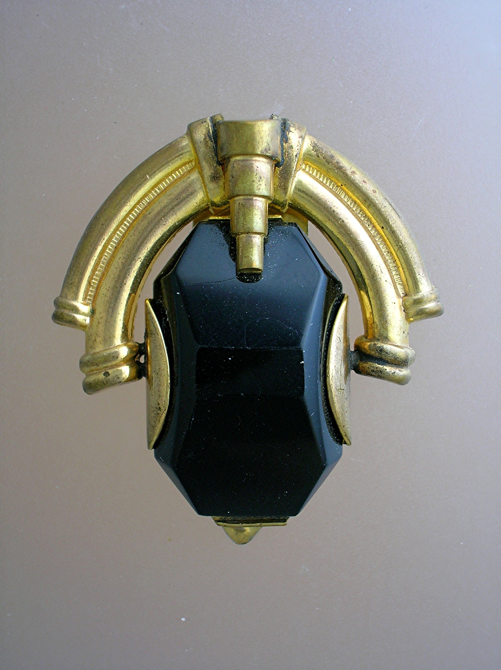 Dress Clip 50s Goldtone Black Glass