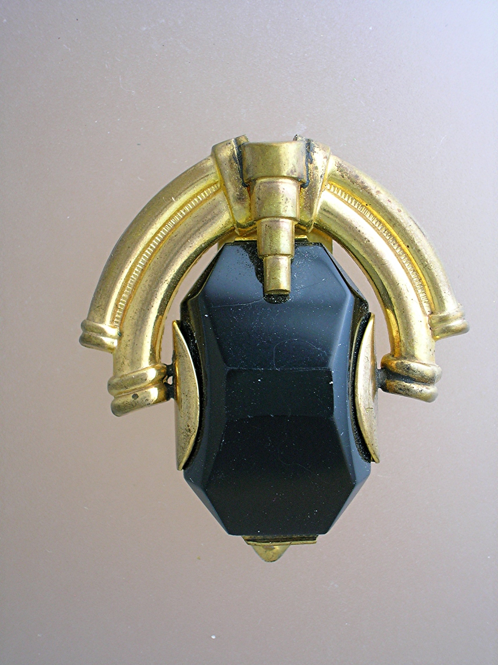 Dress Clip 50s Goldtone Black Glass