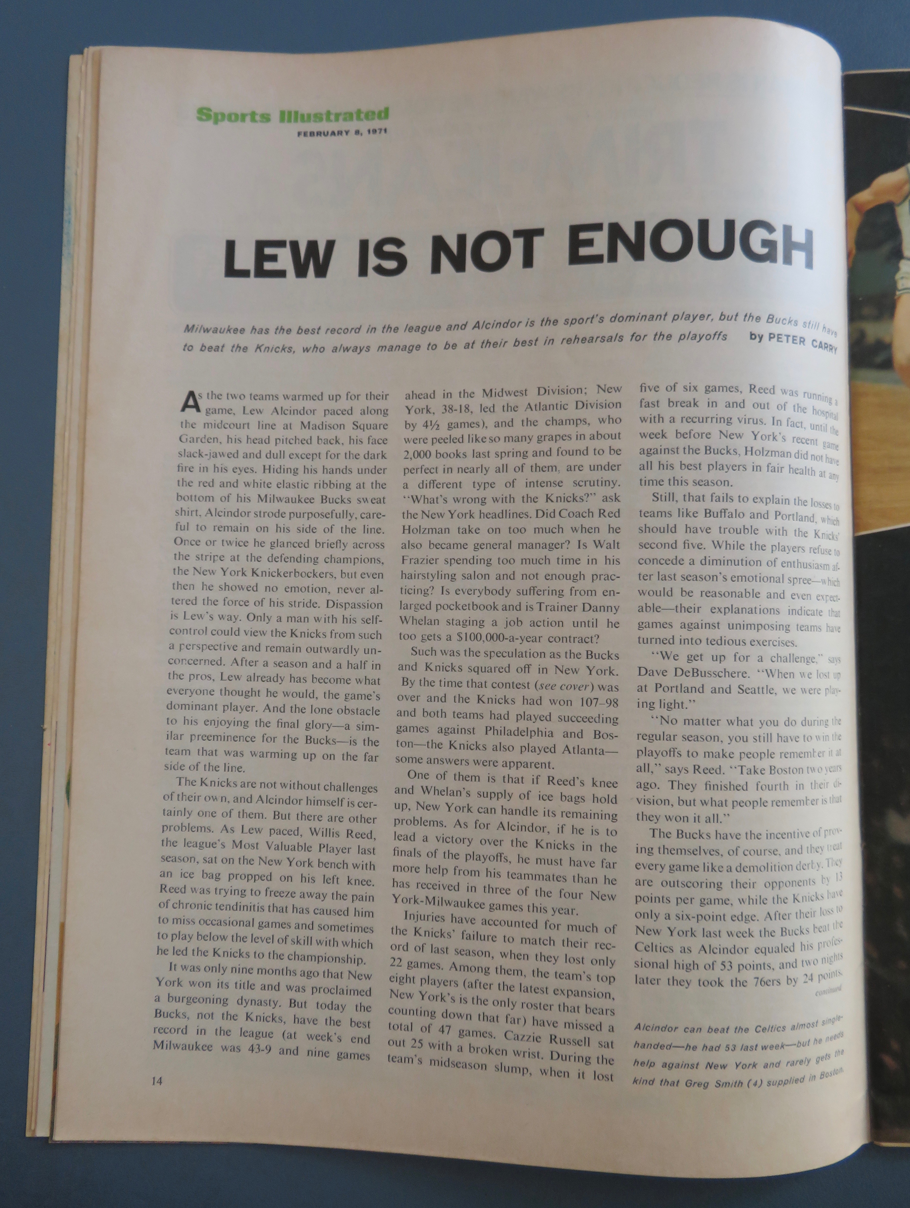Sports Illustrated-Febuary 8, 1971-Knicks & Bucks