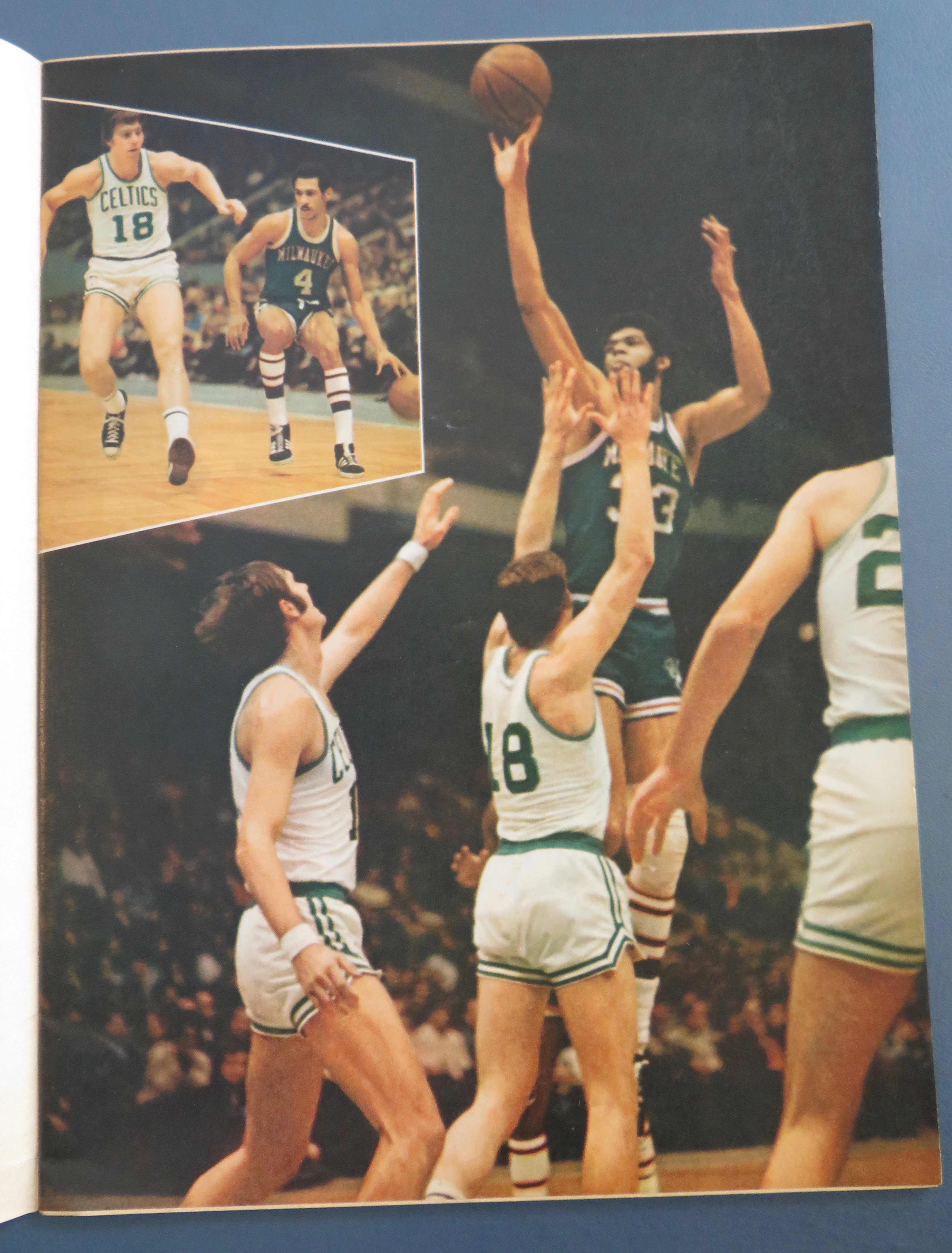 Sports Illustrated-Febuary 8, 1971-Knicks & Bucks