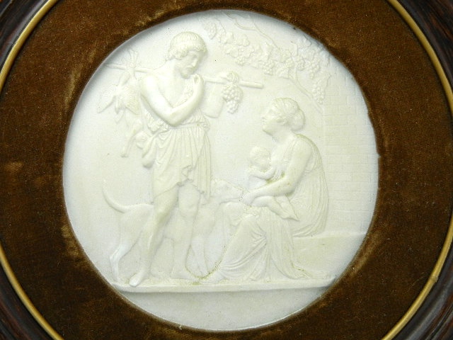 Porcelain Cameo Wood Velvet Frame