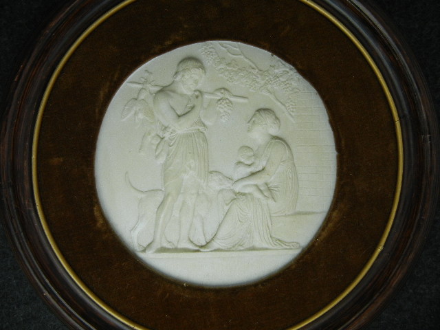 Porcelain Cameo Wood Velvet Frame