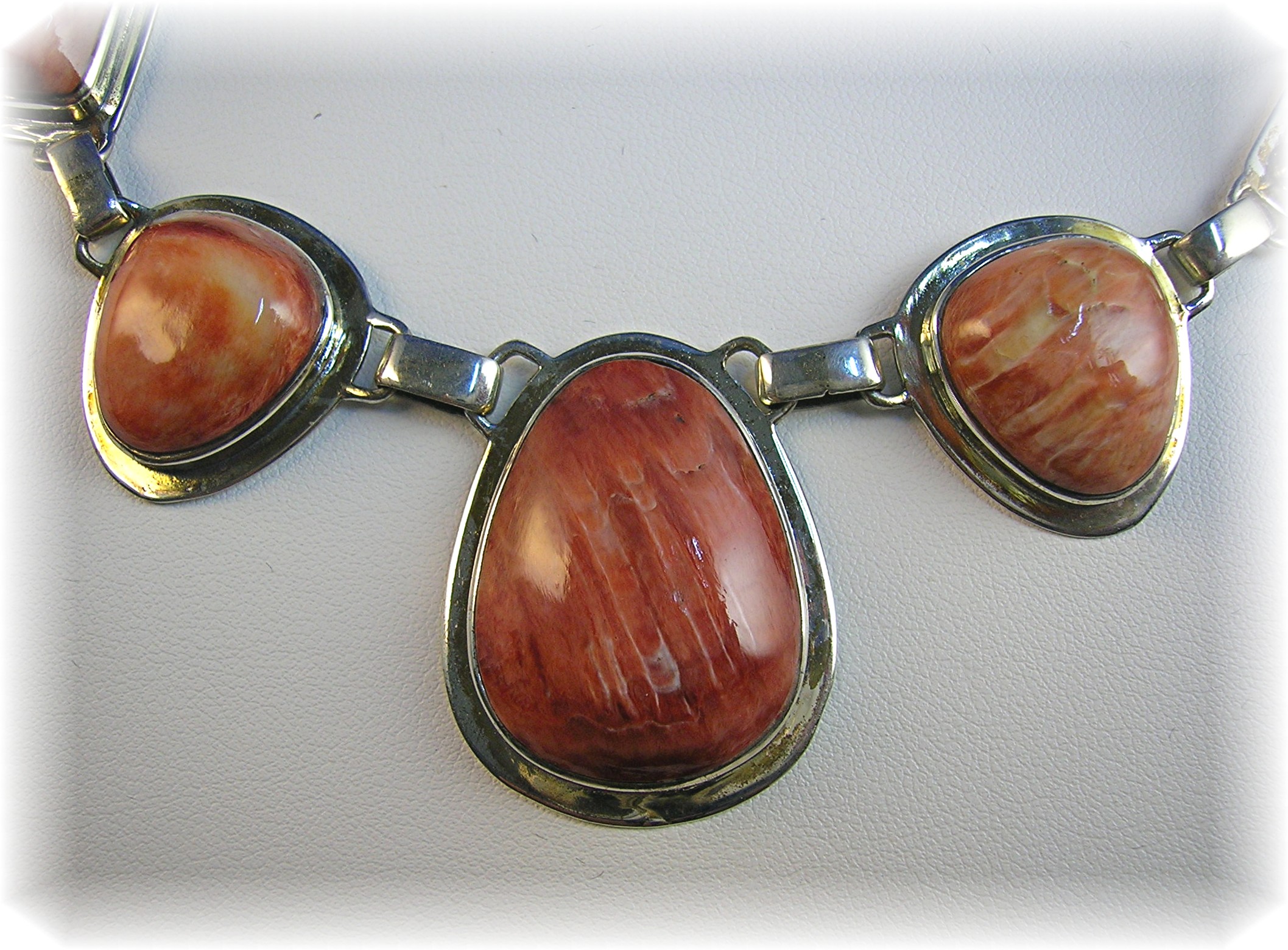 Necklace Sterling Silver Spiny Oyster Signed BW