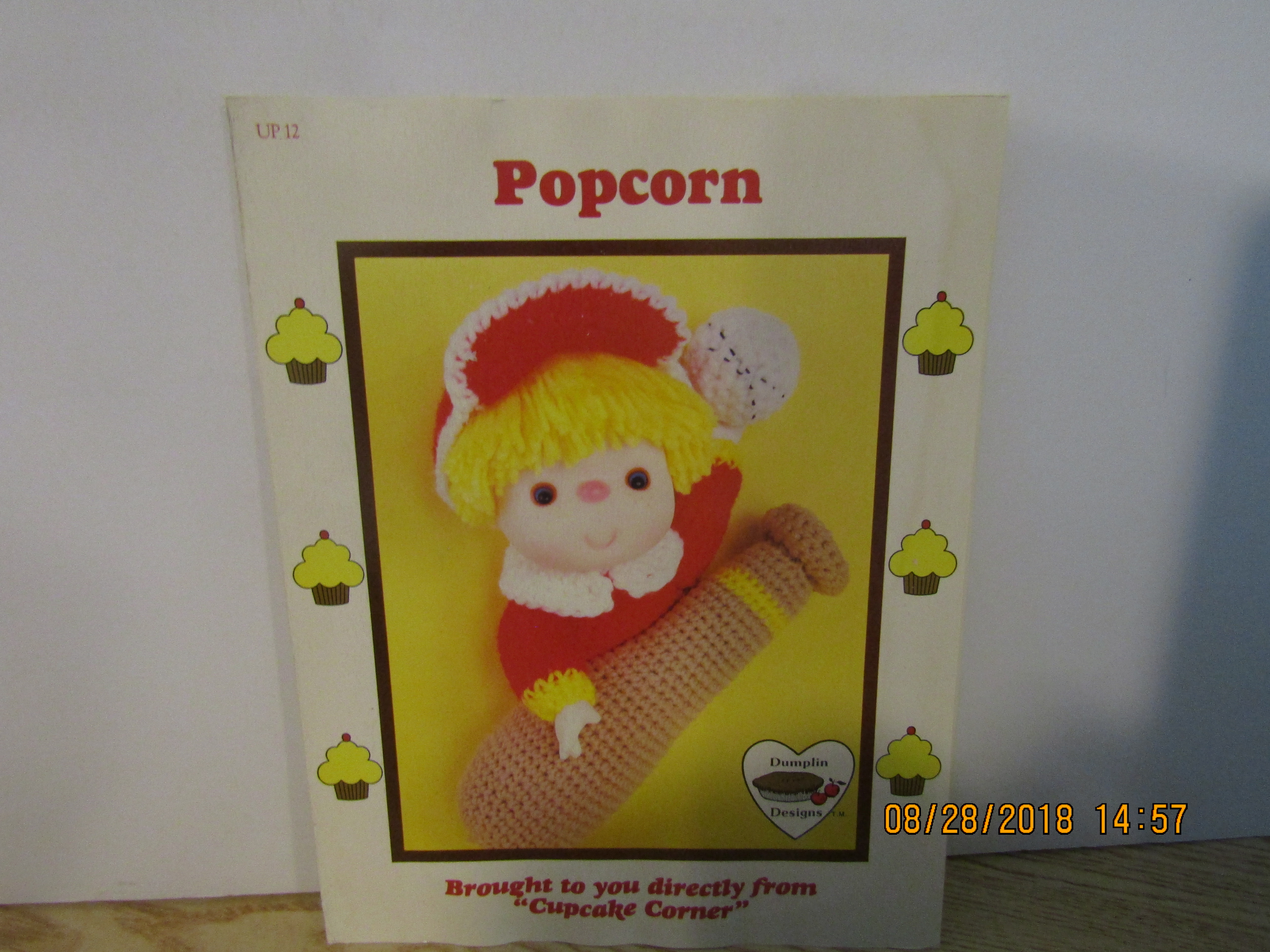 Dumplin Design Craft Book Cupcake Corner Popcorn #12