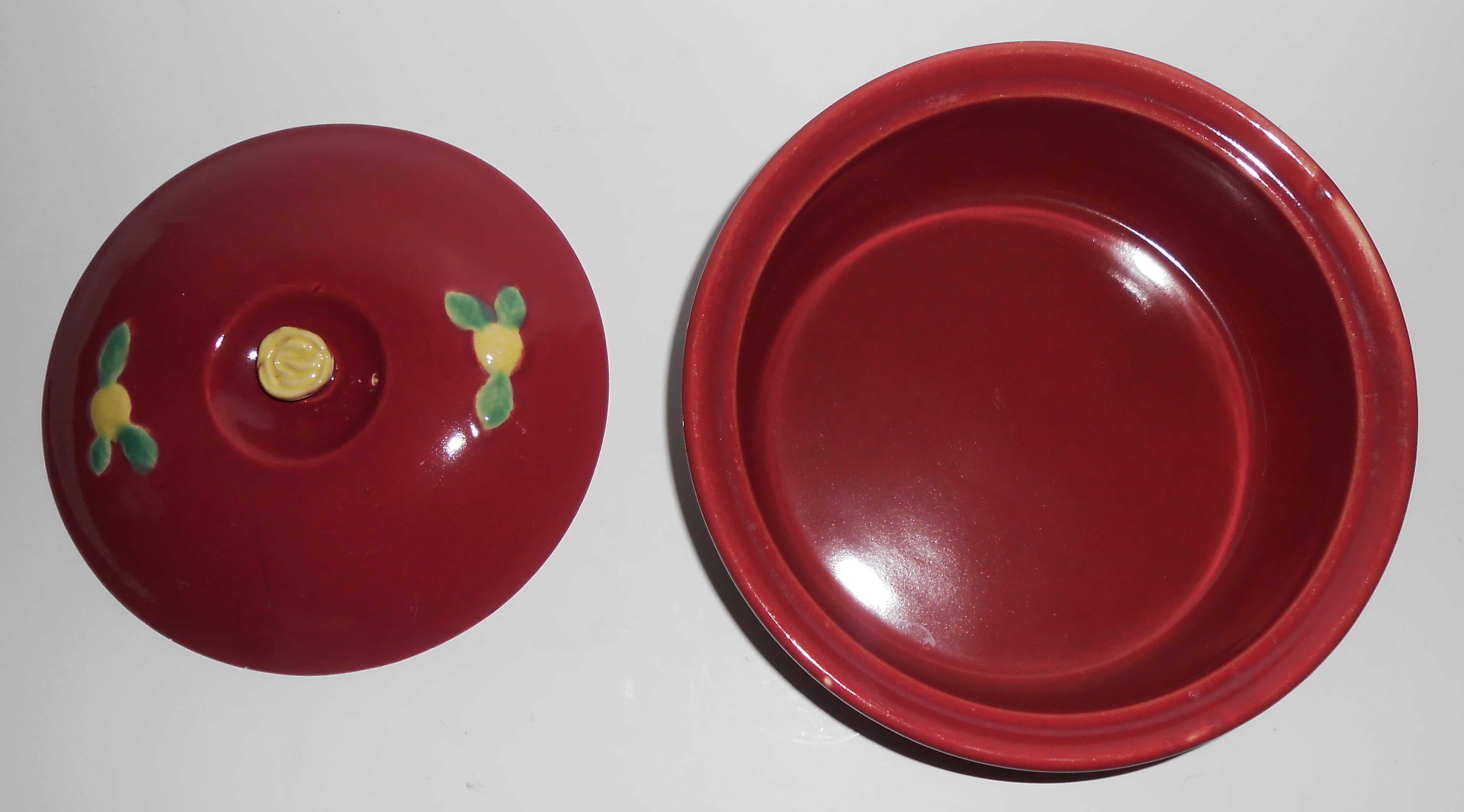 Coors Pottery Rosebud Red 2-3/4 Pint Straight Casserole