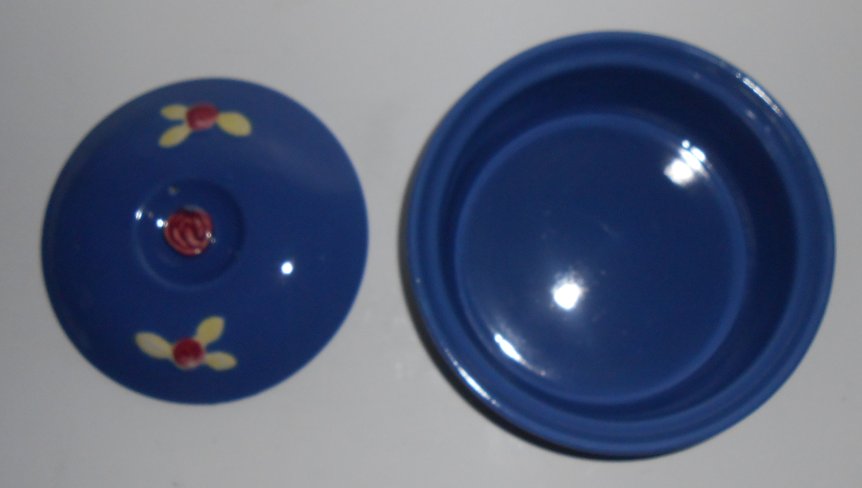 Coors Pottery Rosebud Blue 2 Pt Straight Casserole