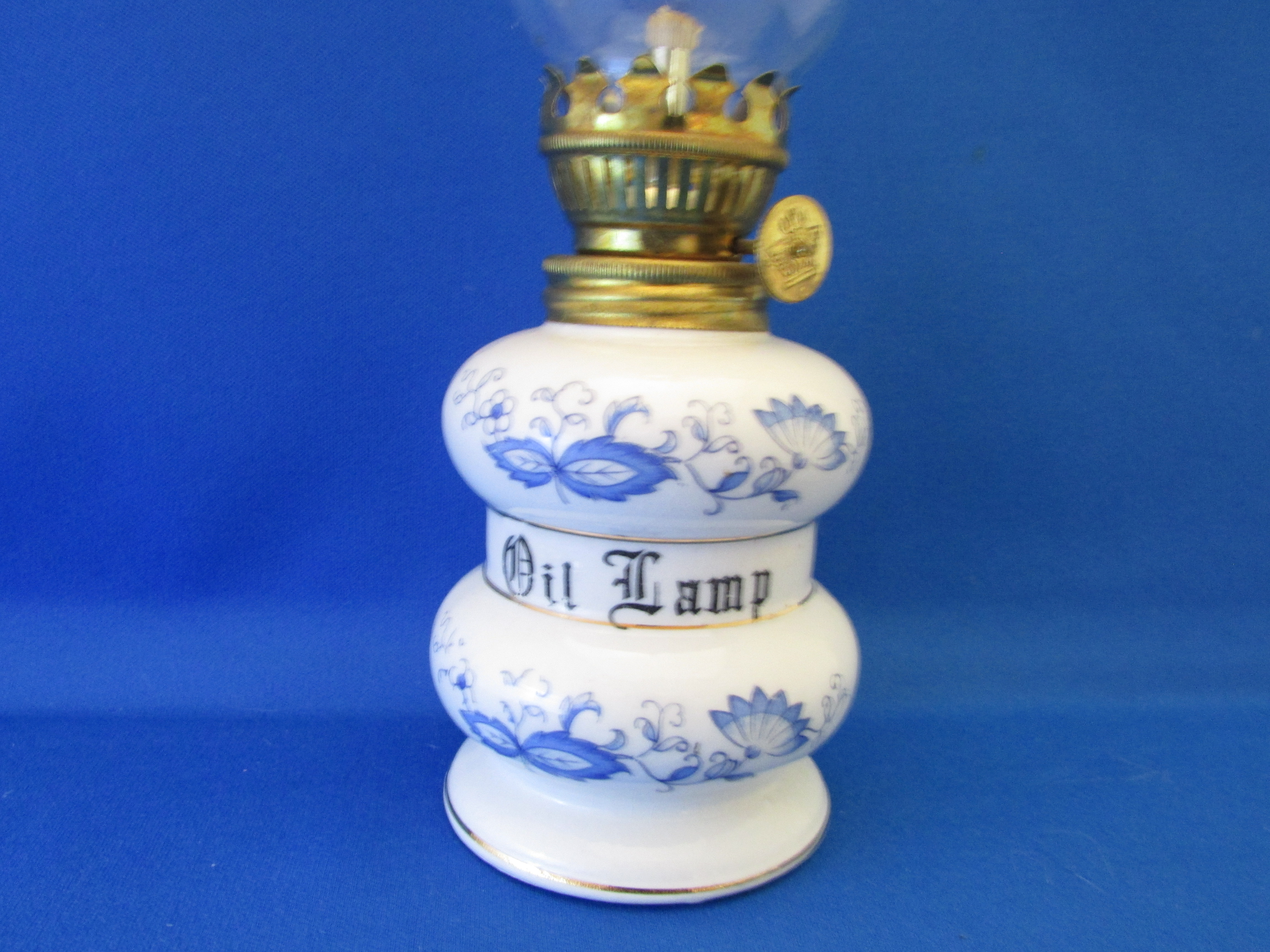 Delft Style Miniature Oil Lamp