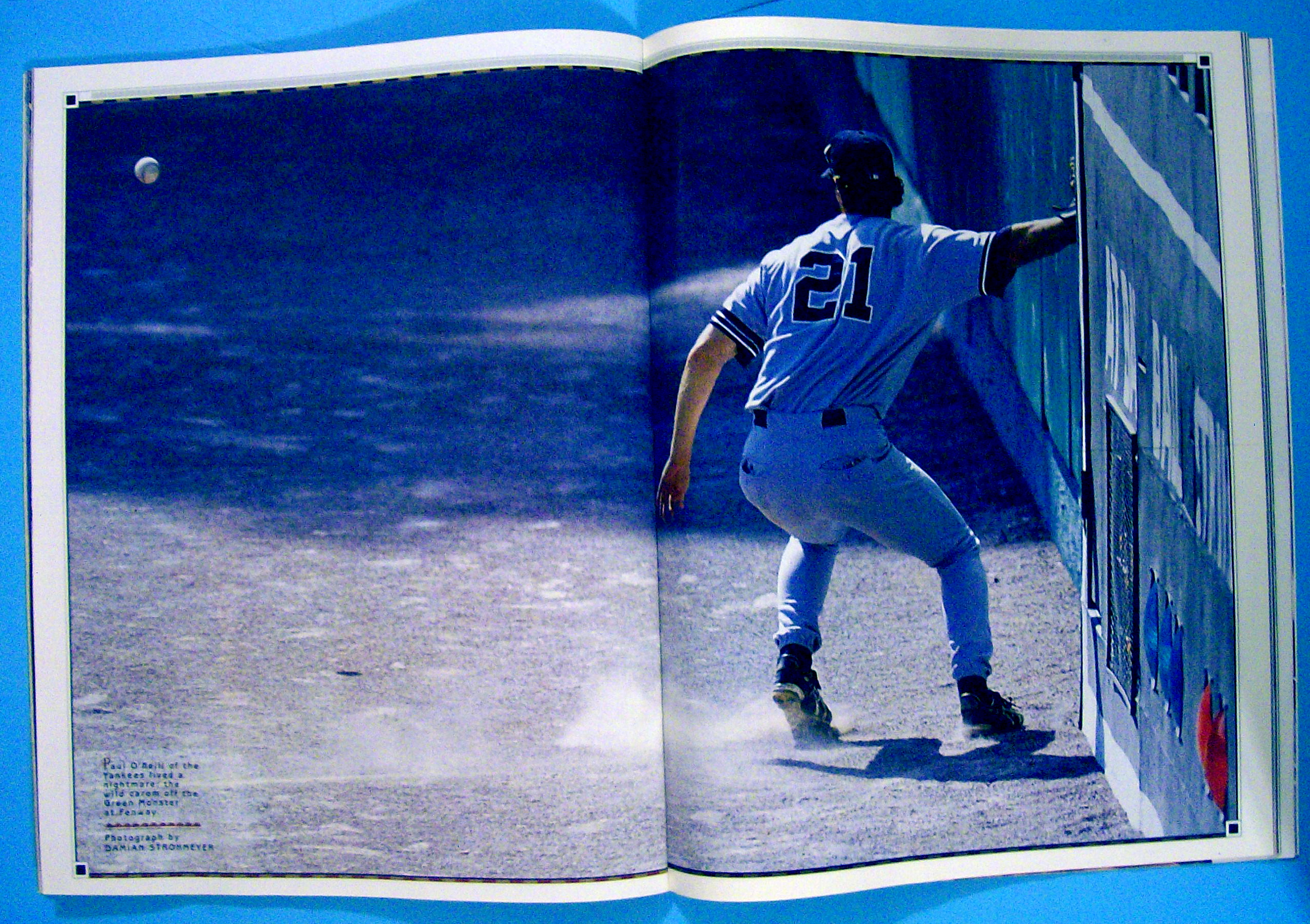 Sports Illustrated Magazine-April 1, 1996-Manny Ramirez