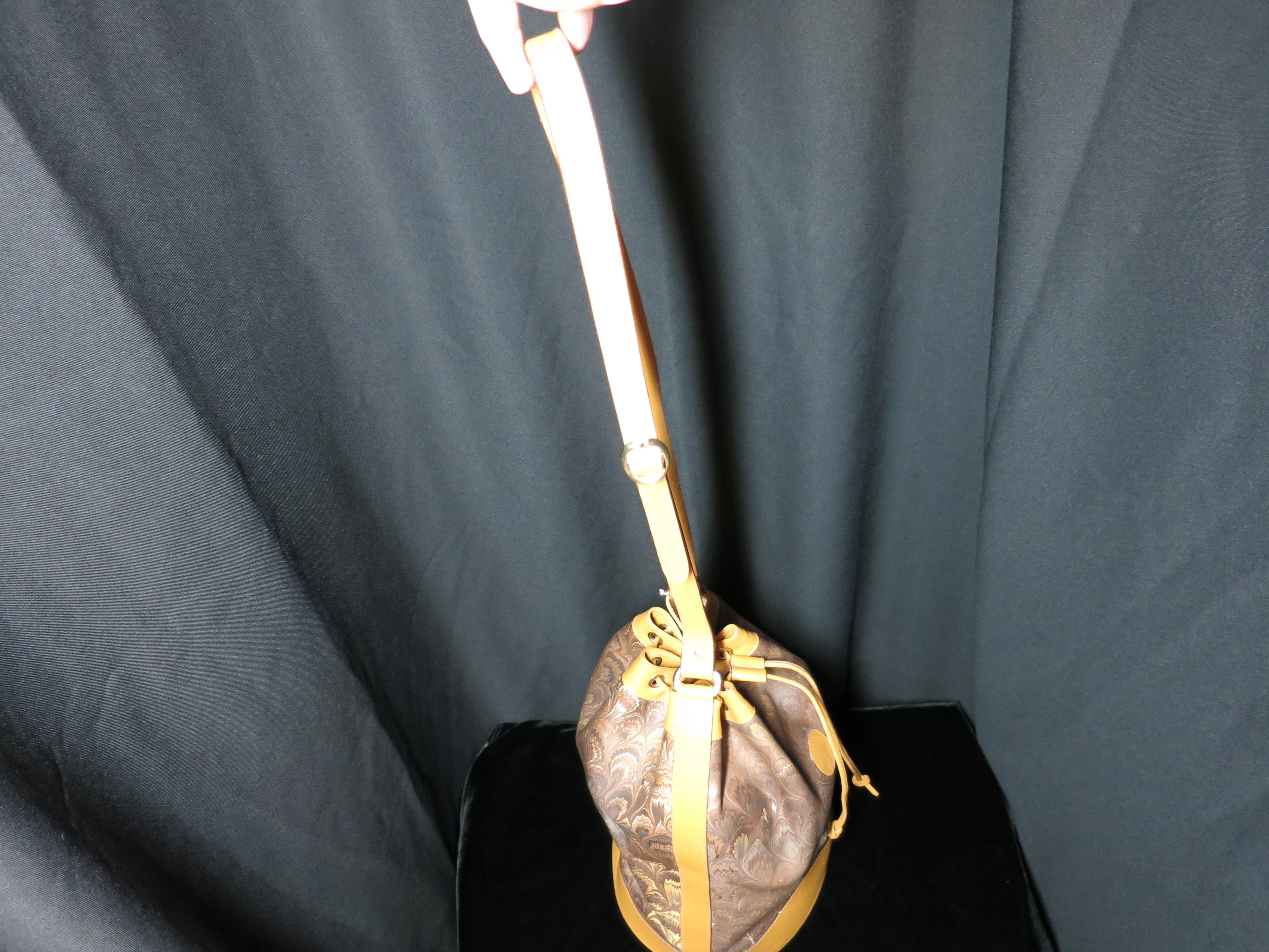 Nobile Leather Draw String Shoulder Bag Made in Italy